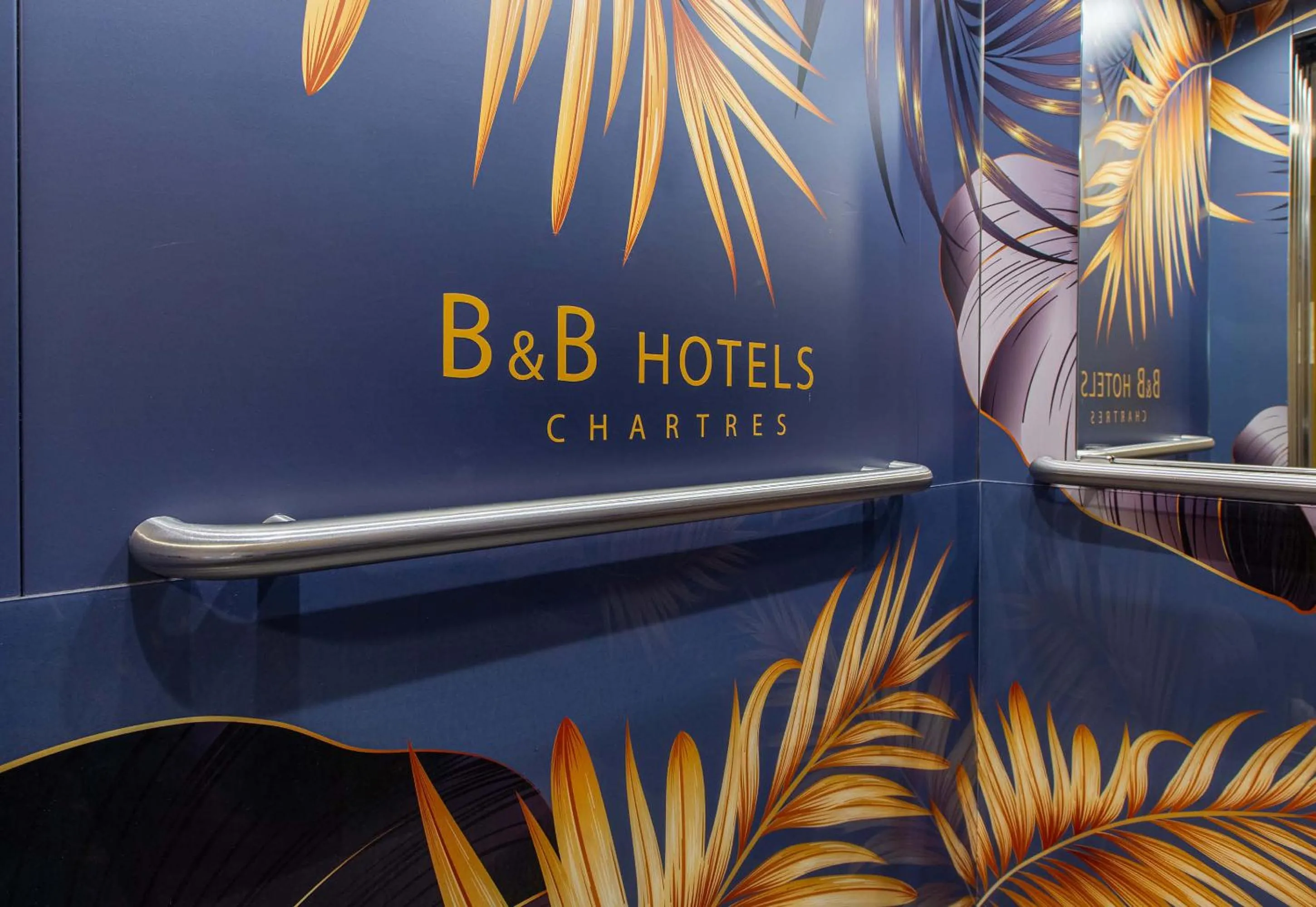 Decorative detail in B&B HOTEL CHARTRES Oceane