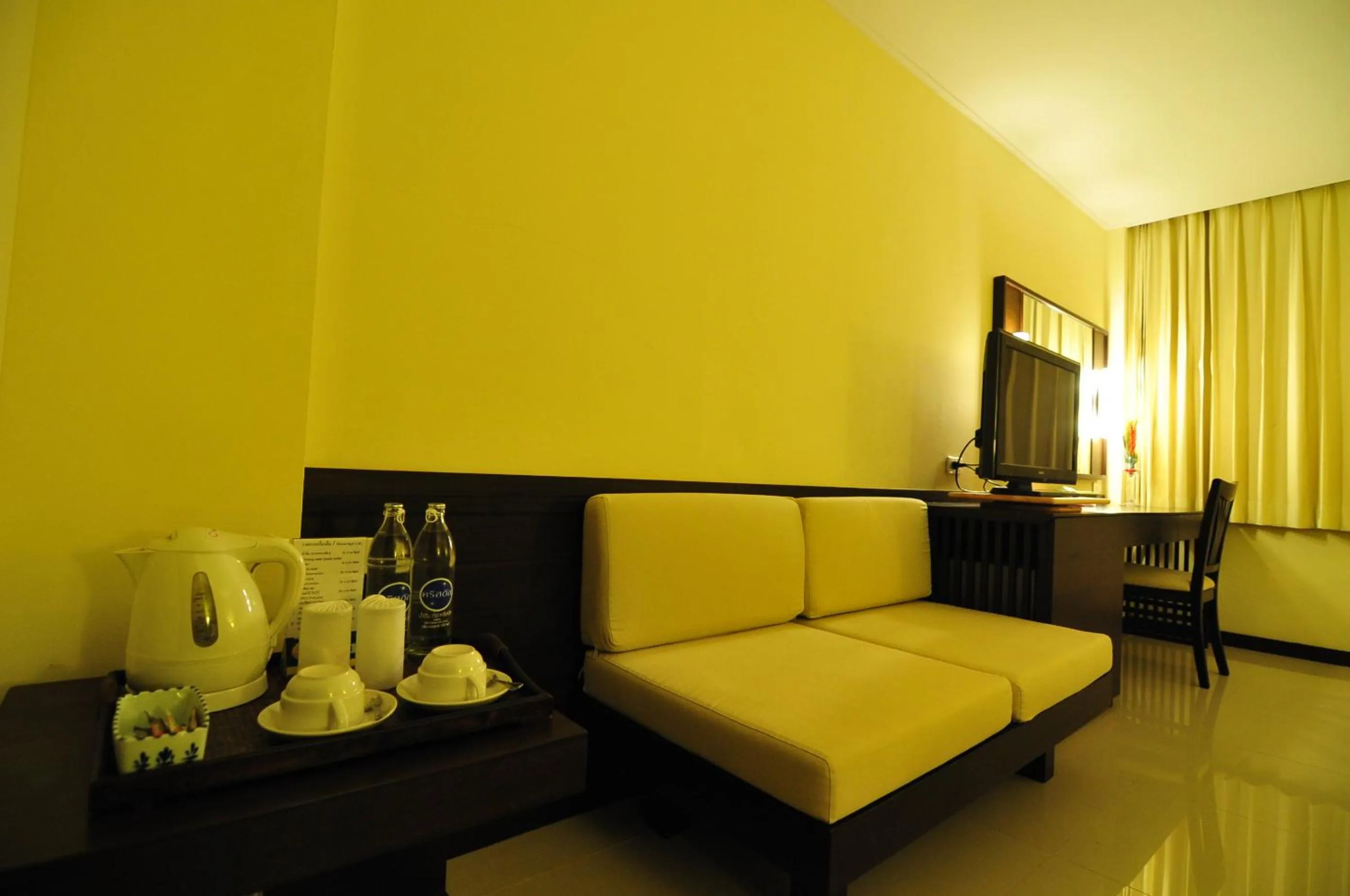 Photo of the whole room, Bed in Navarat Heritage Hotel