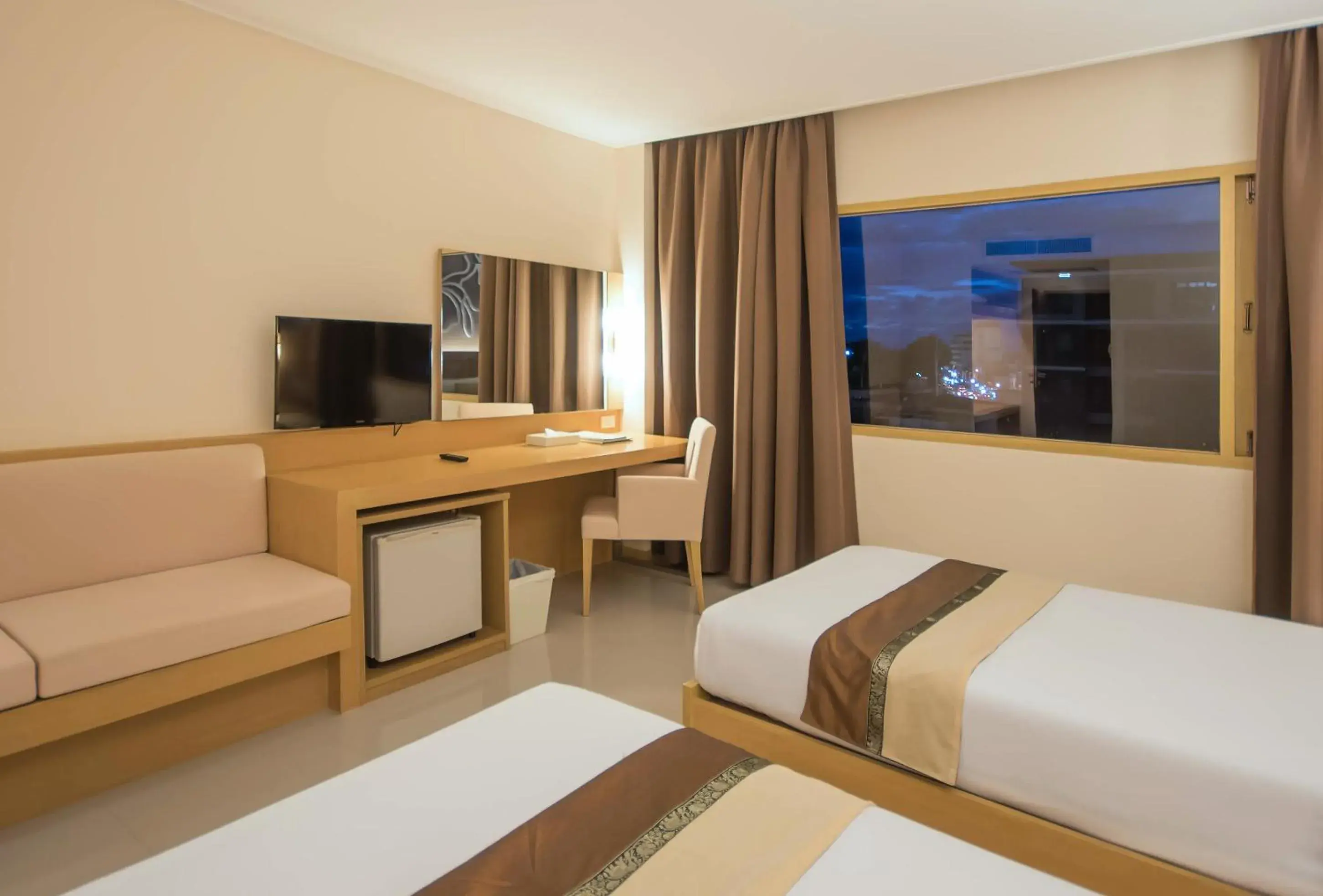 Photo of the whole room, Bed in Navarat Heritage Hotel Photo of the whole room, Bed in Navarat Heritage Hotel