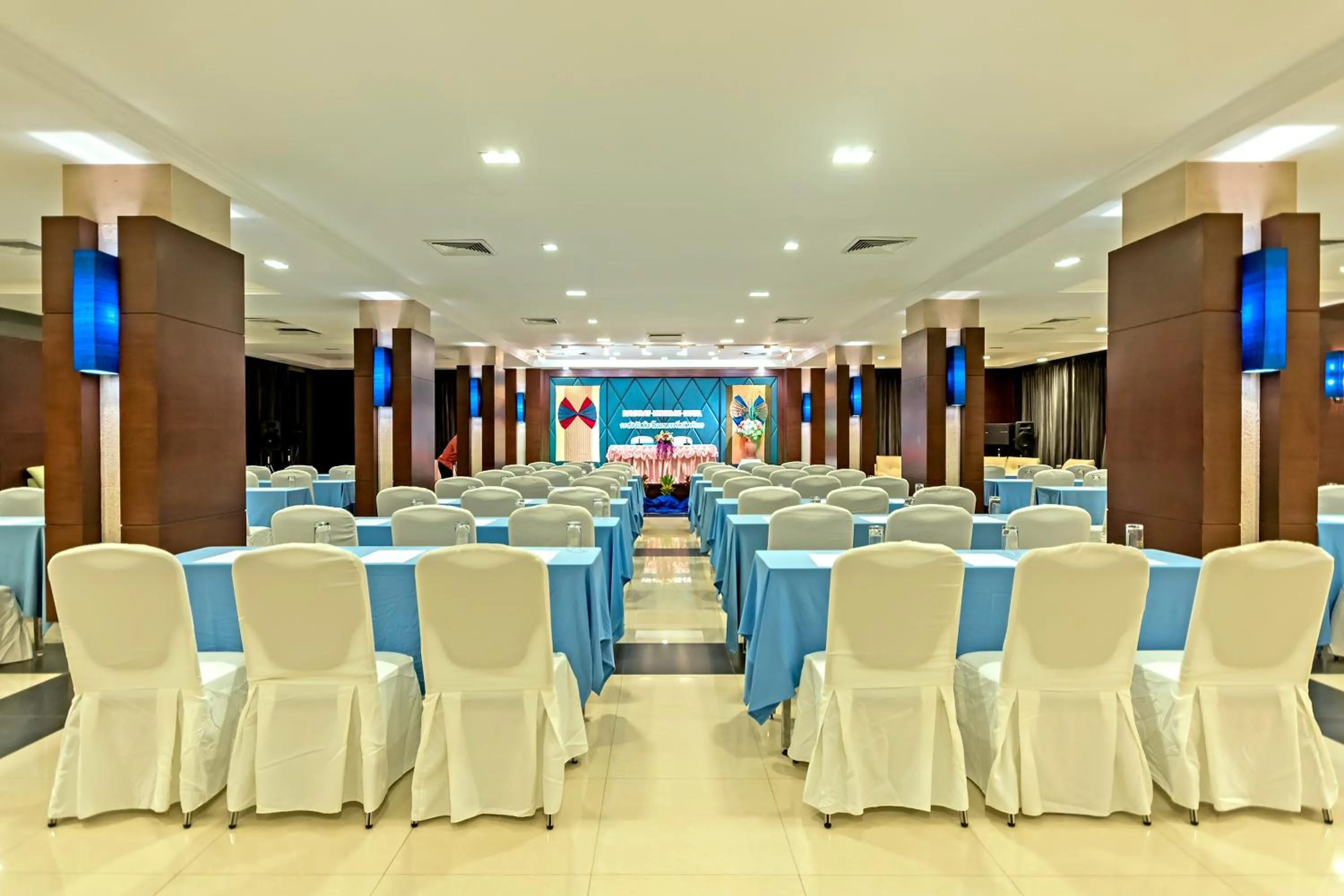 Banquet/Function facilities in Navarat Heritage Hotel