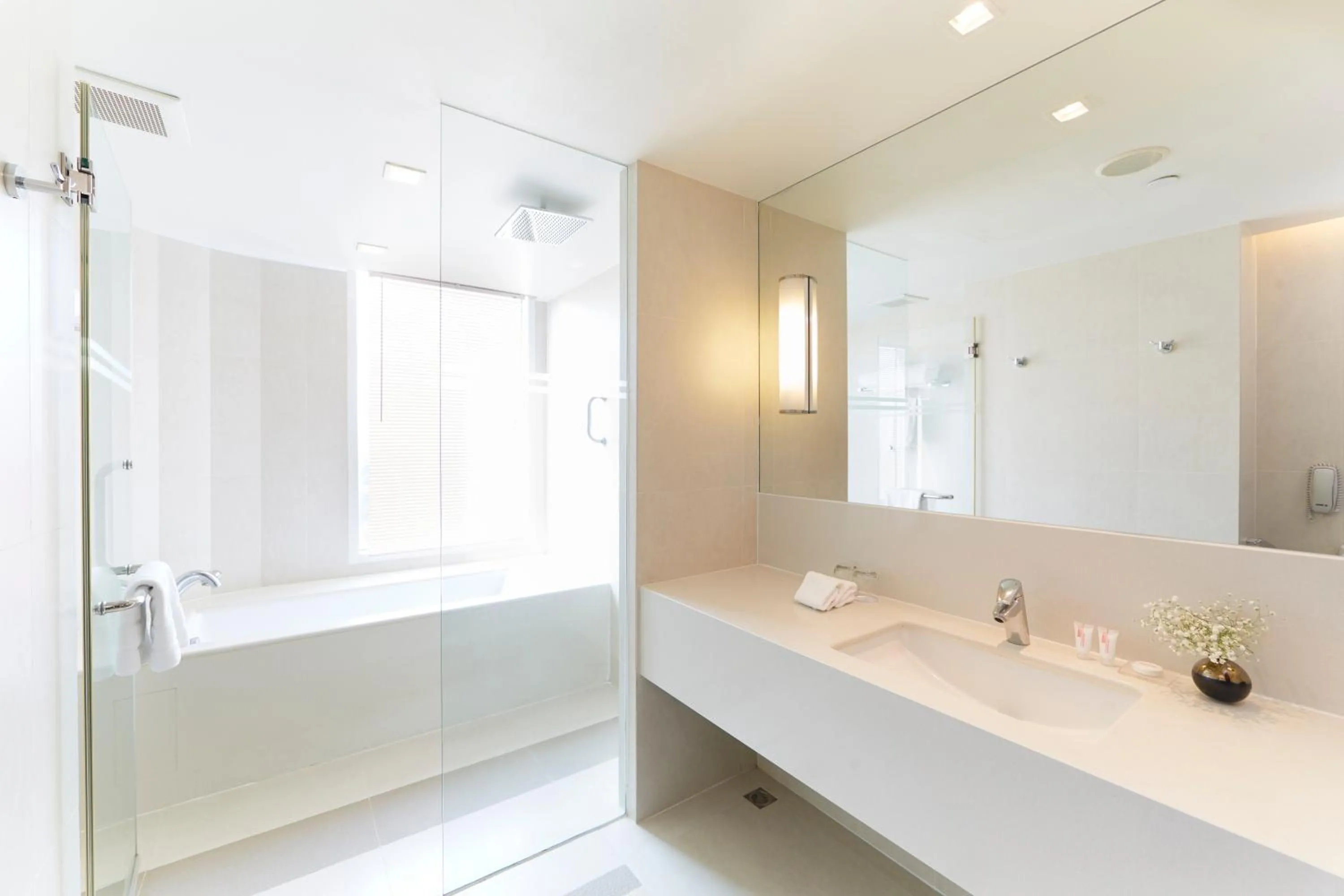 Toilet in Sora Resort & Suites Sukhumvit