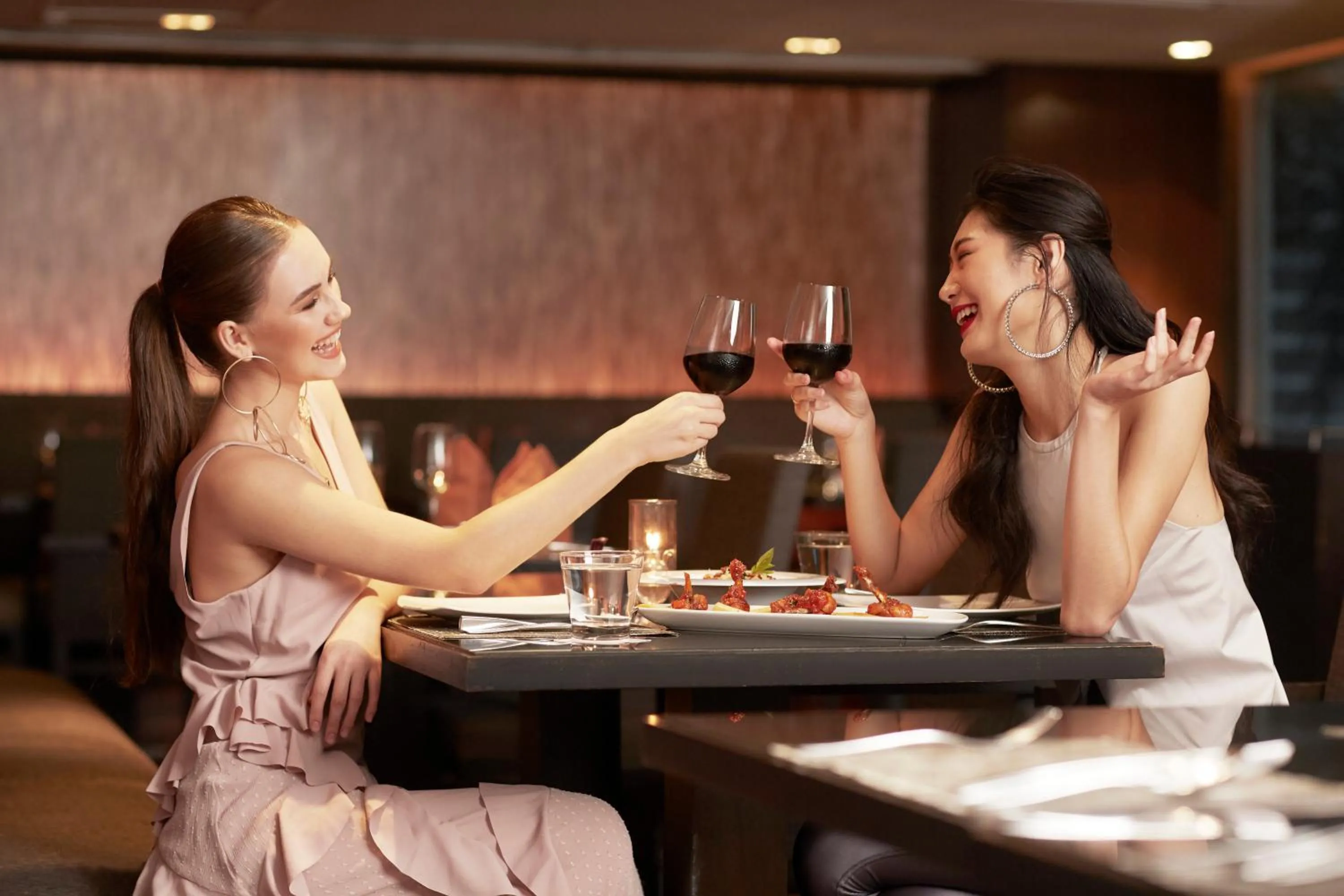 Restaurant/places to eat in Sora Resort & Suites Sukhumvit