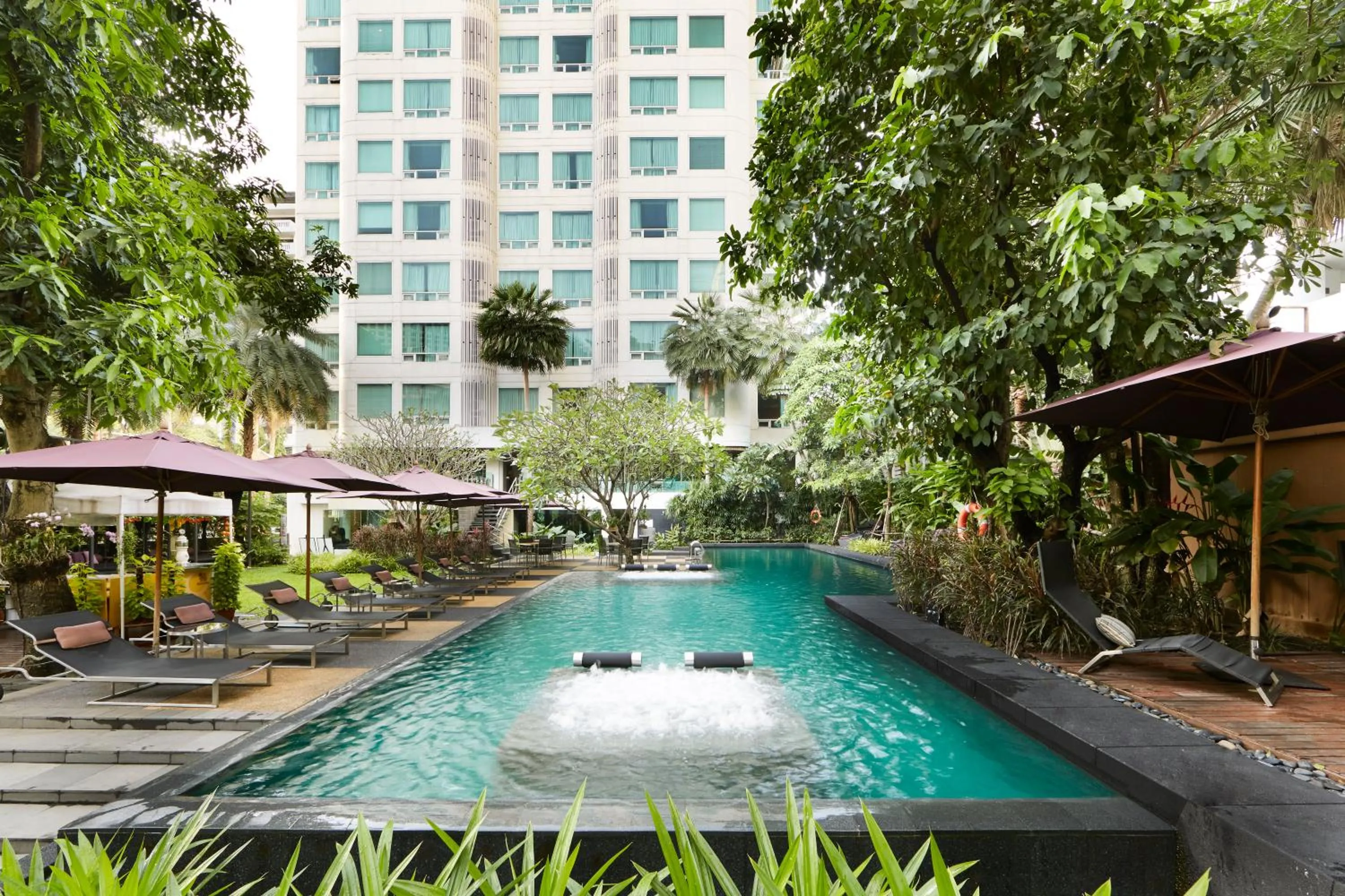 Swimming pool in Sora Resort & Suites Sukhumvit