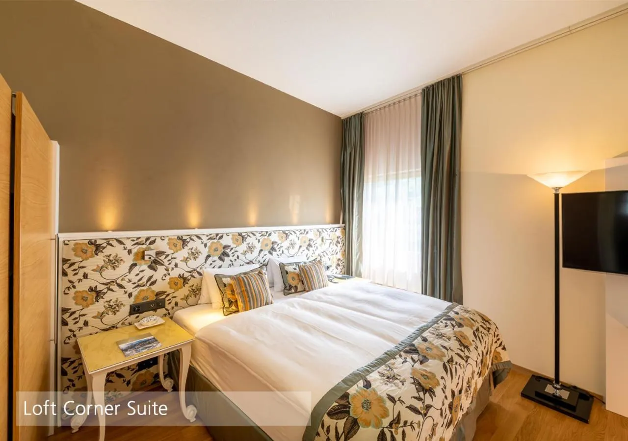 Bed in Lenkerhof gourmet spa resort - Relais & Châteaux