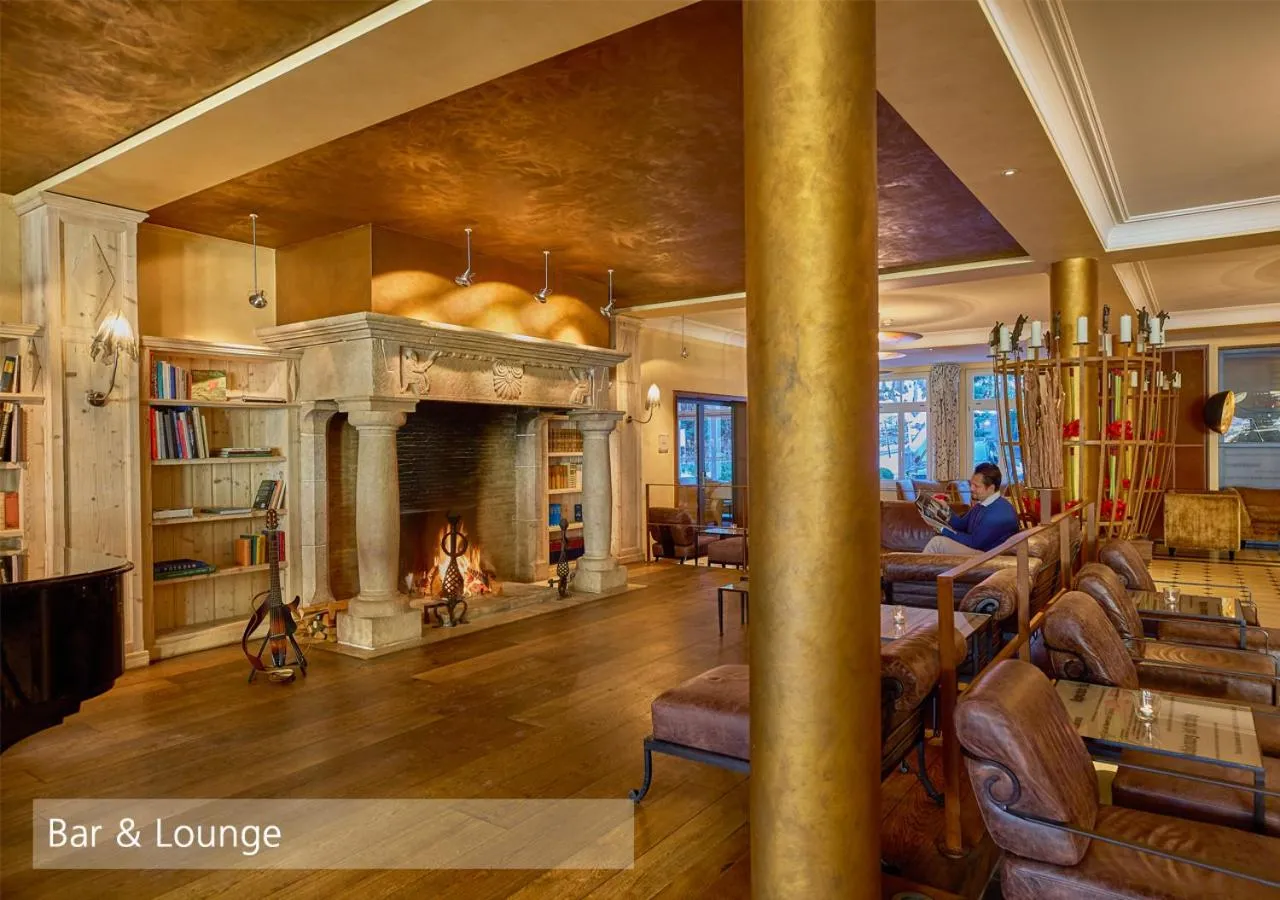Lounge or bar in Lenkerhof gourmet spa resort - Relais & Châteaux