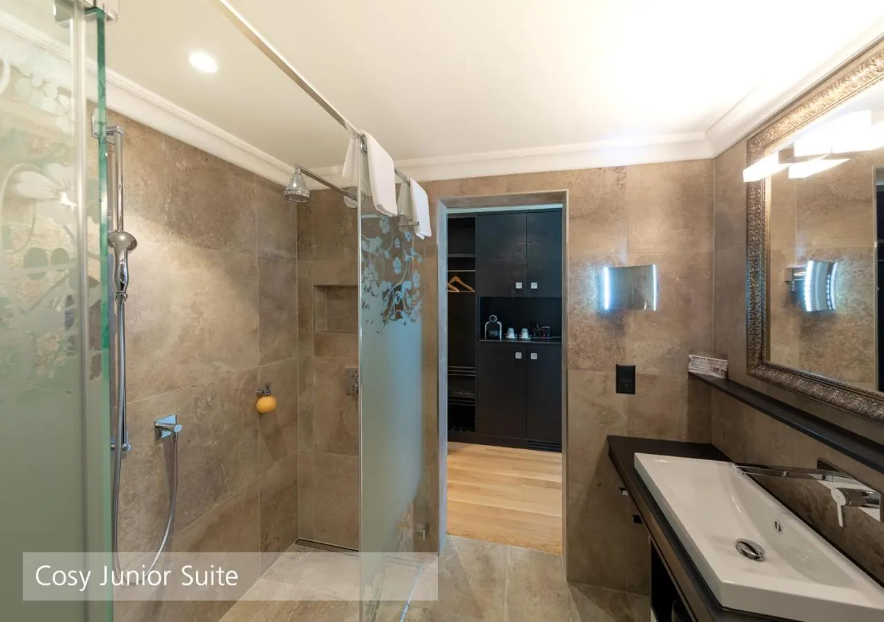 Bathroom in Lenkerhof gourmet spa resort - Relais & Châteaux