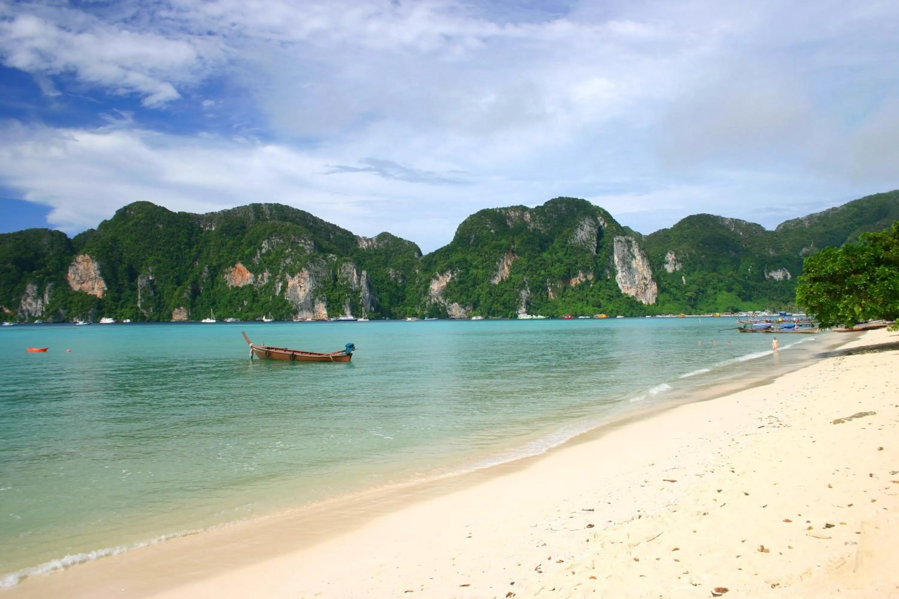 Day in Bayview Resort Phi Phi Island - Beach Front Resort