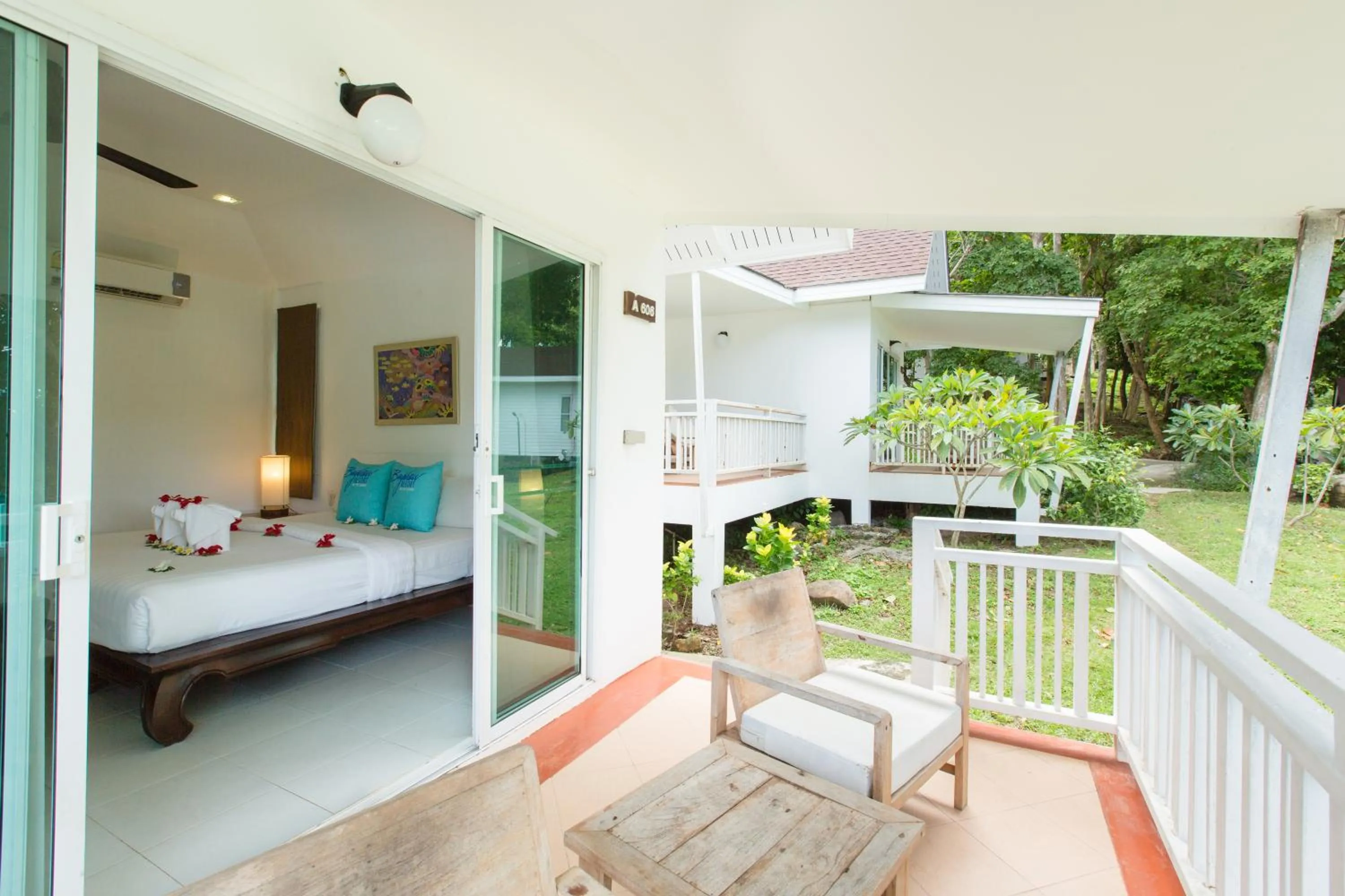 Property building, Bed in Bayview Resort Phi Phi Island - Beach Front Resort