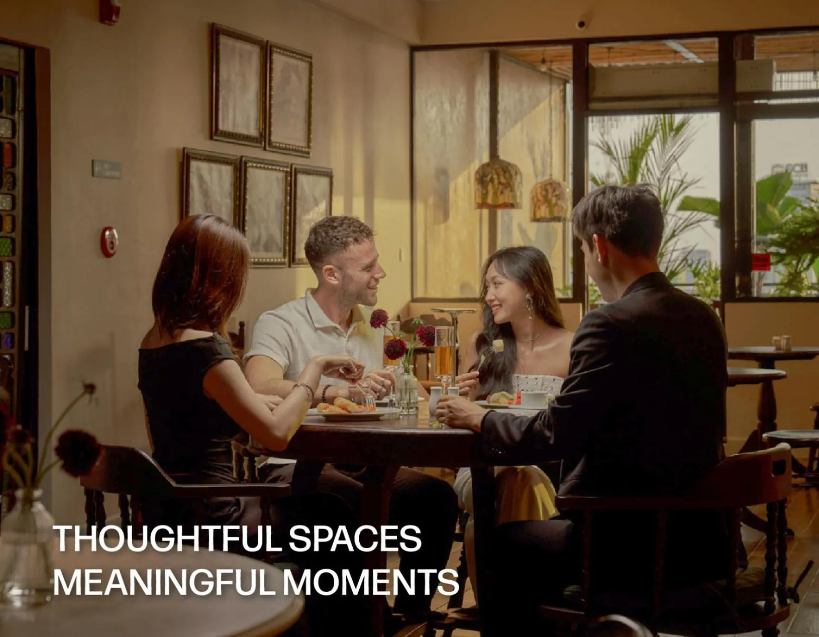 Restaurant/places to eat in M Village Hotel Premier Thi Sách