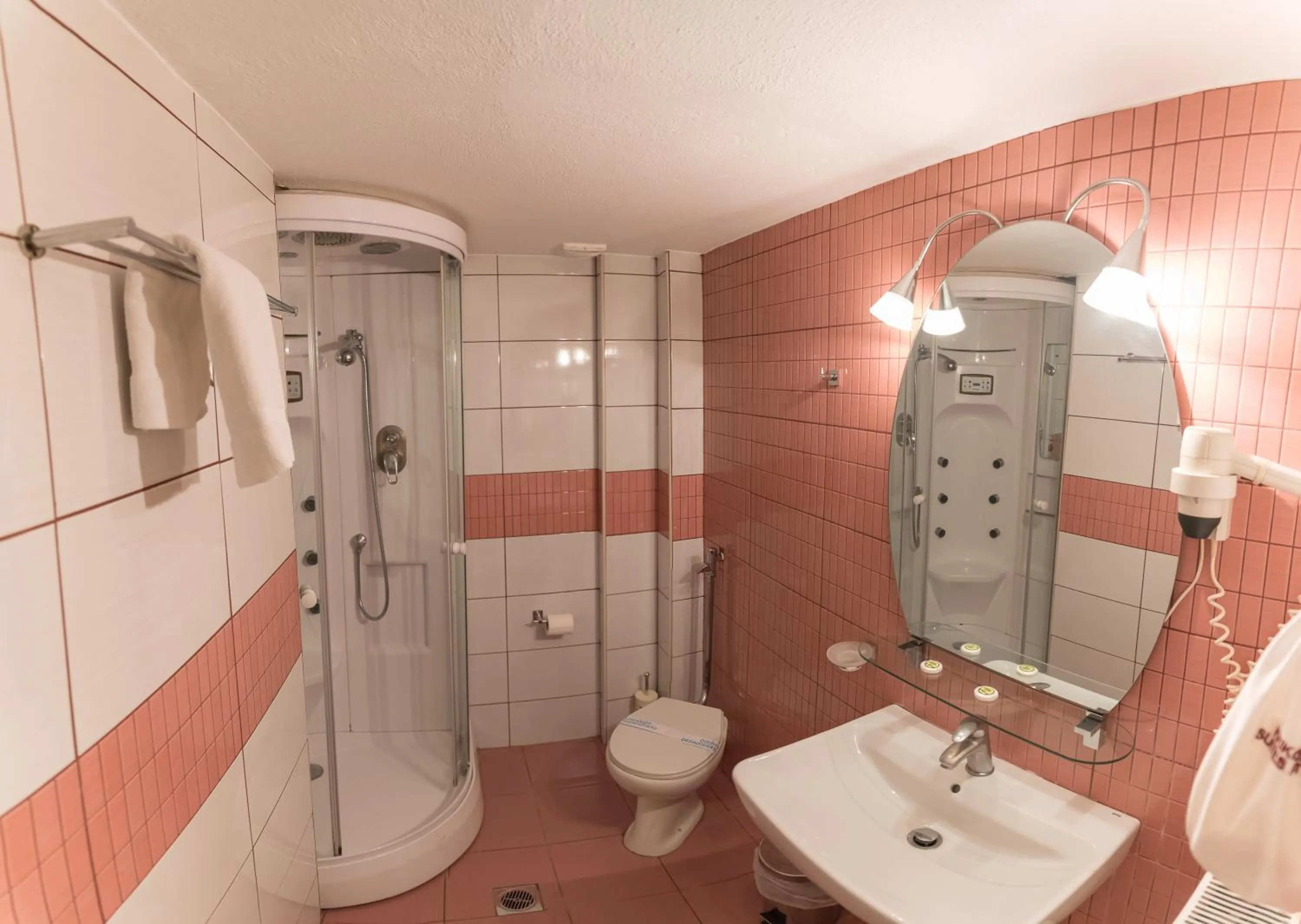 Shower in Krikonis Hotel