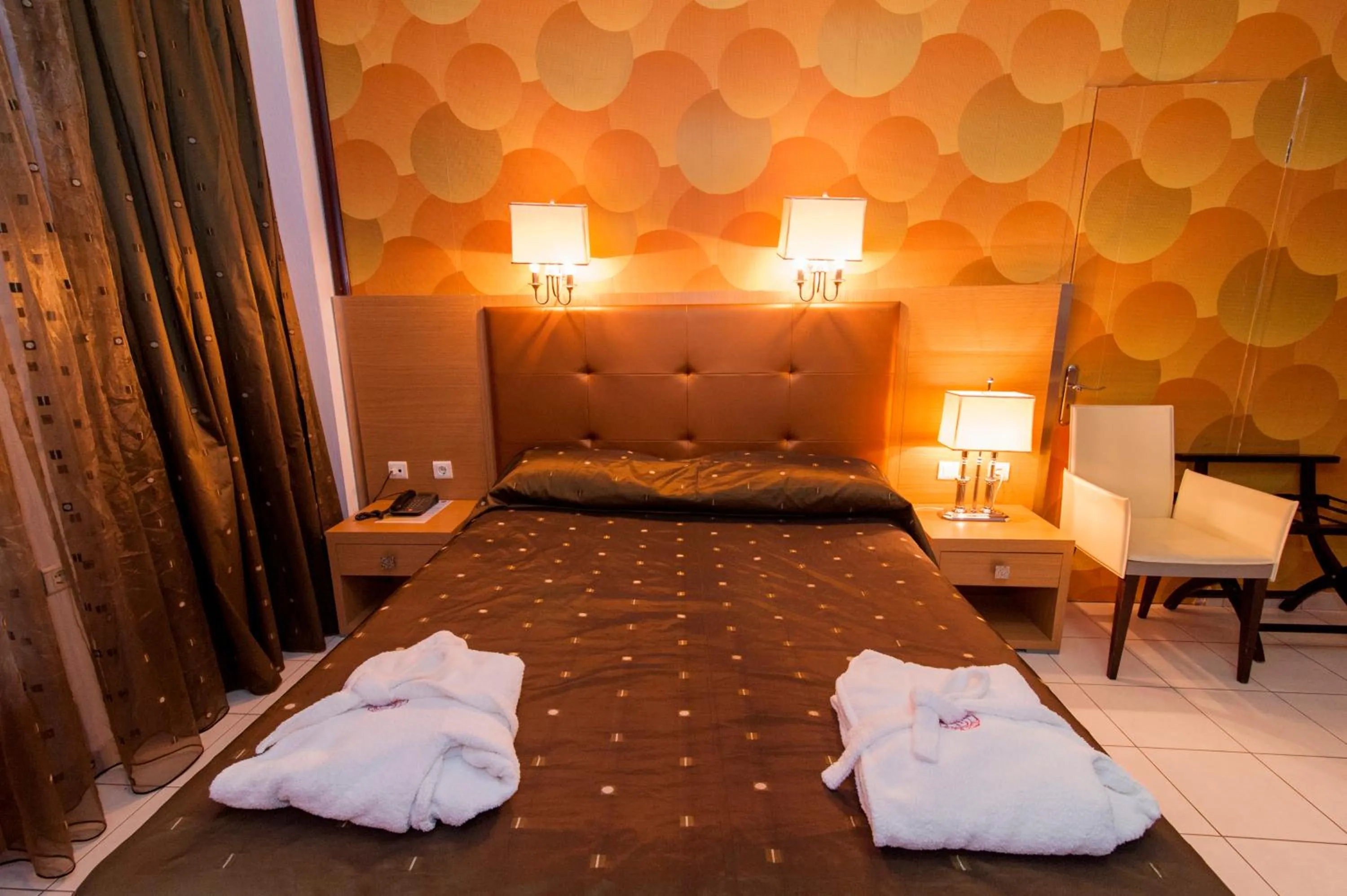 Photo of the whole room, Bed in Krikonis Hotel