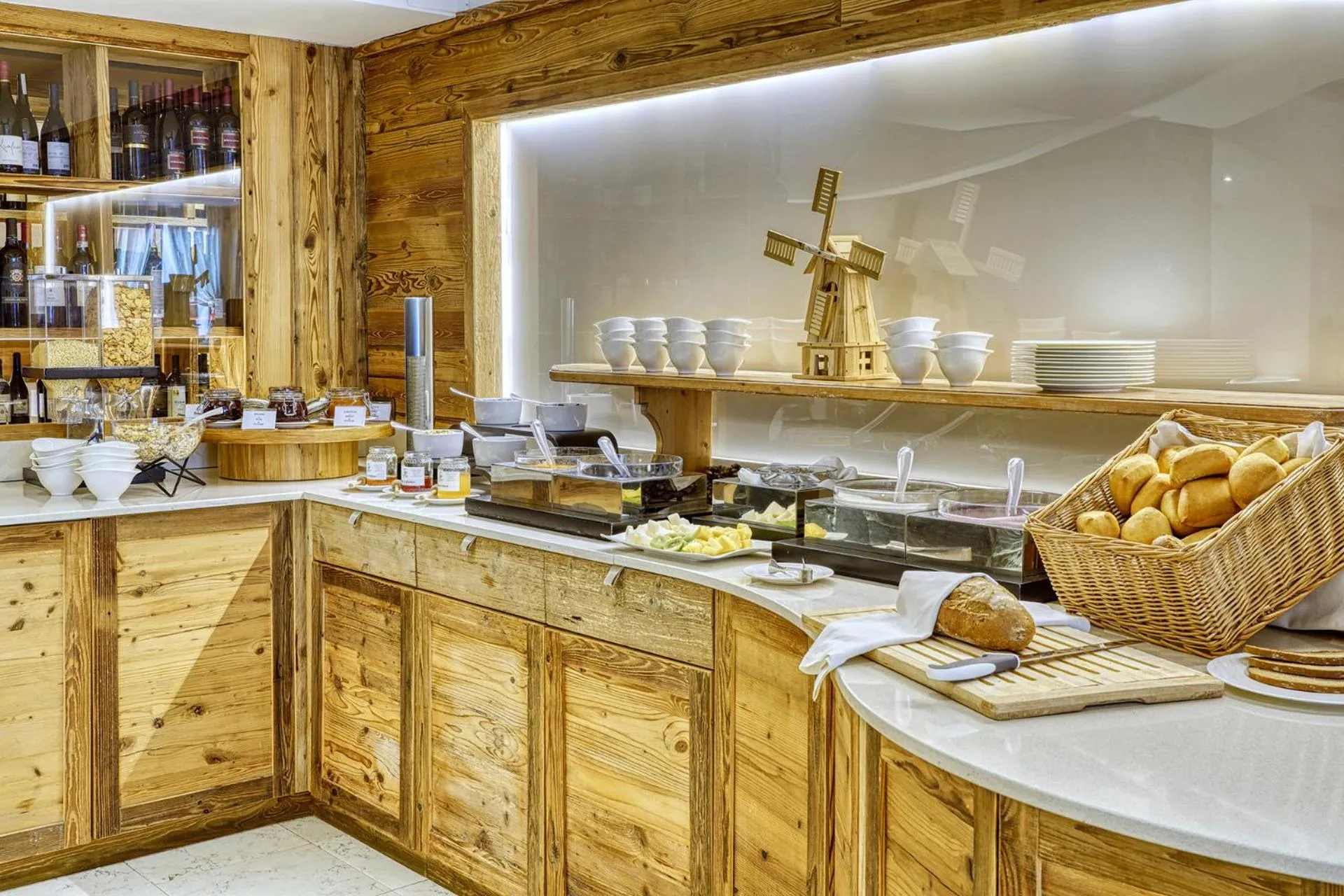 Buffet breakfast in Majestic Hotel