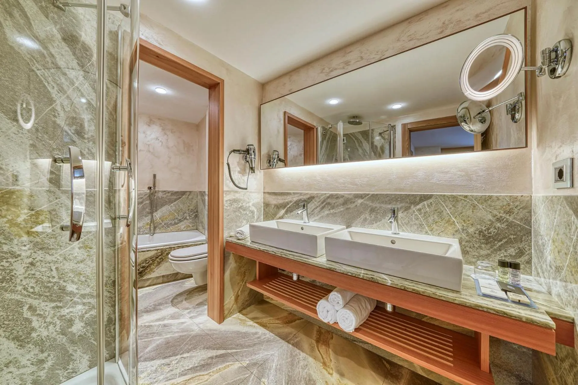 Bathroom in Majestic Hotel