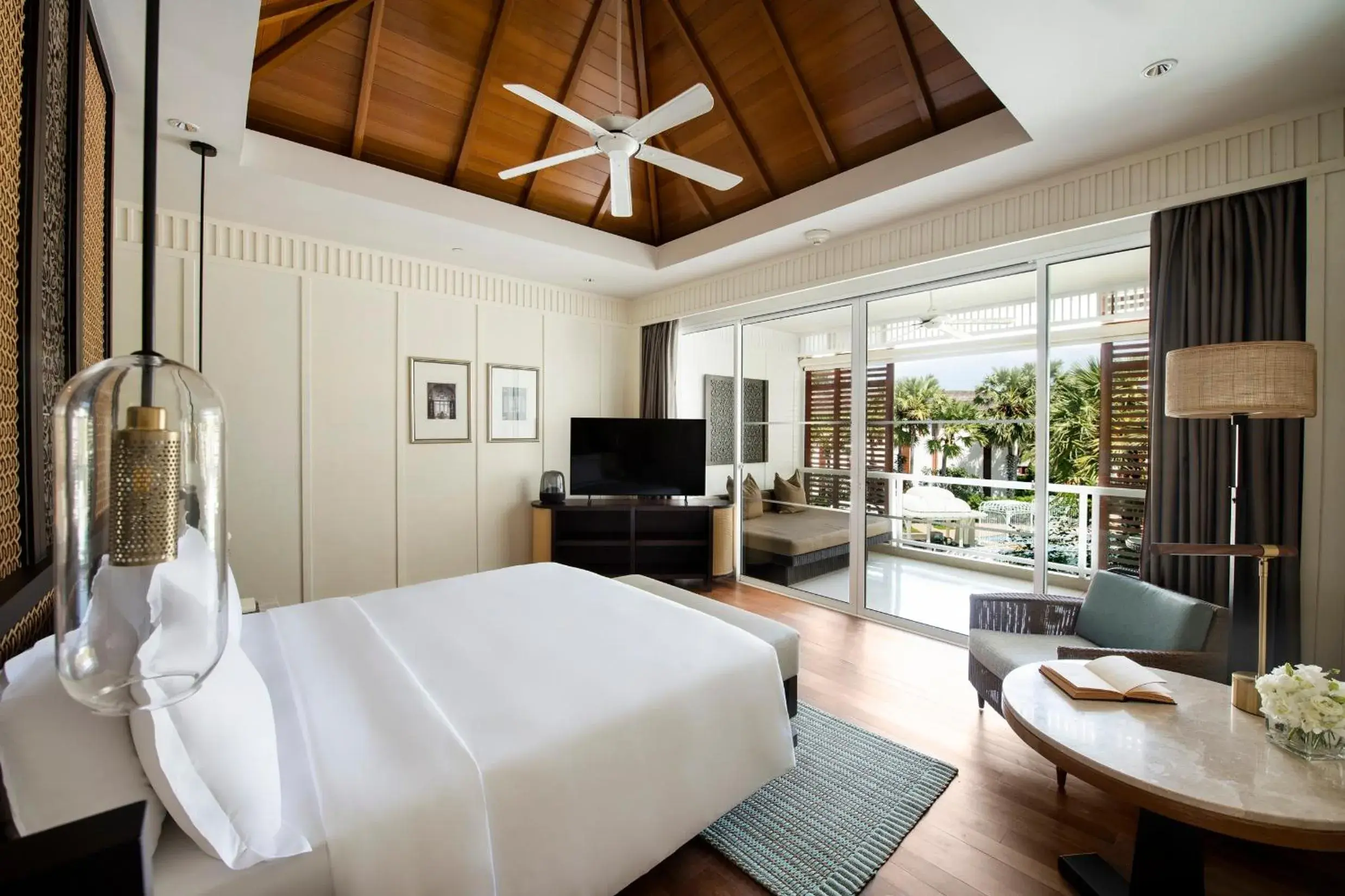 Bedroom, Bed in InterContinental Hua Hin Resort by IHG Bedroom, Bed in InterContinental Hua Hin Resort by IHG