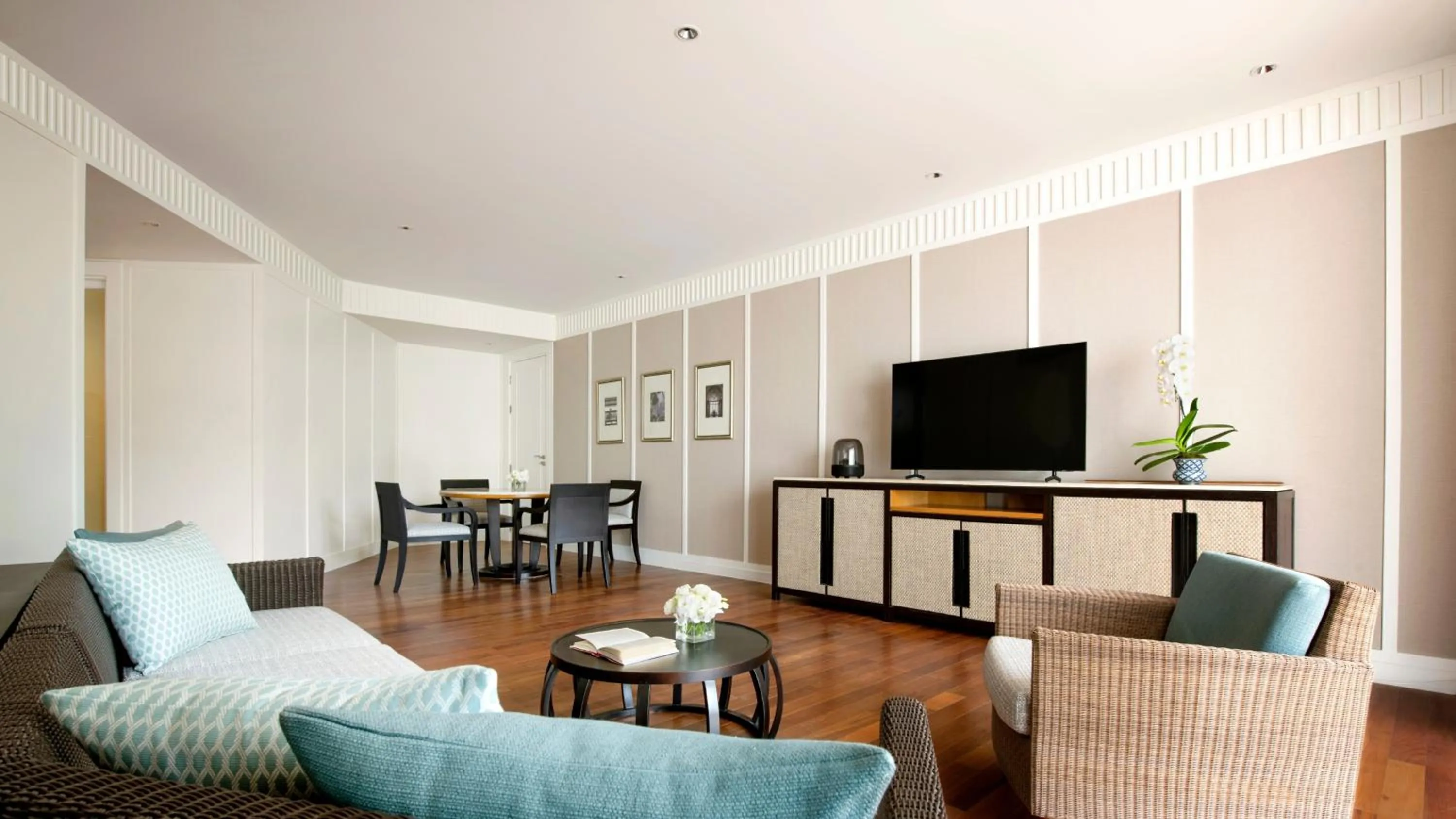 Living room in InterContinental Hua Hin Resort by IHG