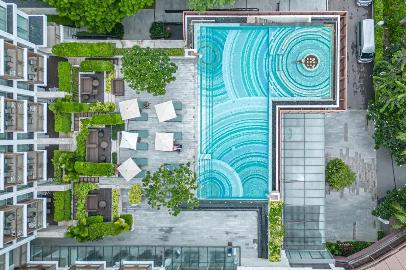 Swimming pool in InterContinental Hua Hin Resort by IHG Swimming pool in InterContinental Hua Hin Resort by IHG