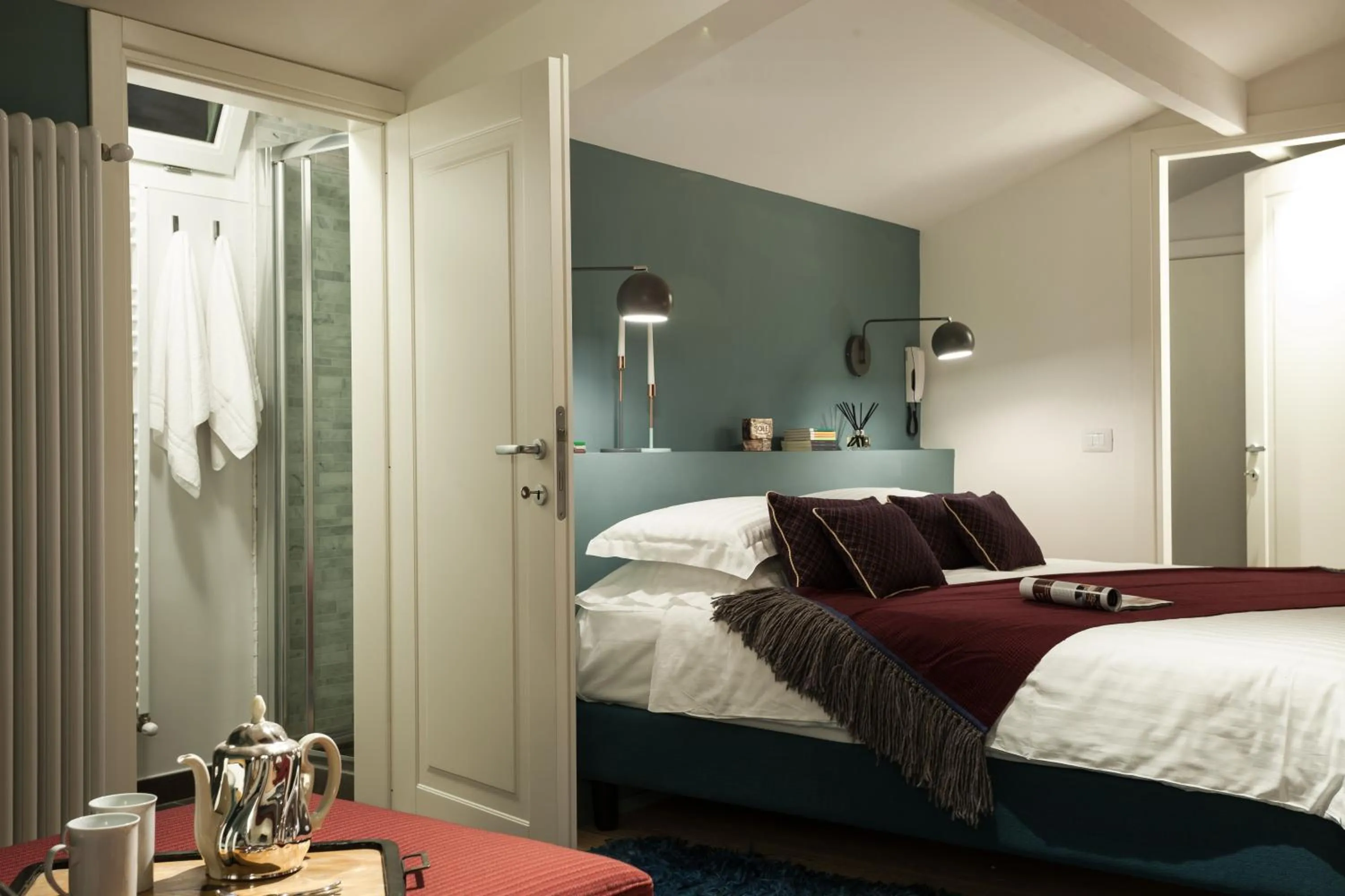 Photo of the whole room, Bed in B&B Lorena Suites