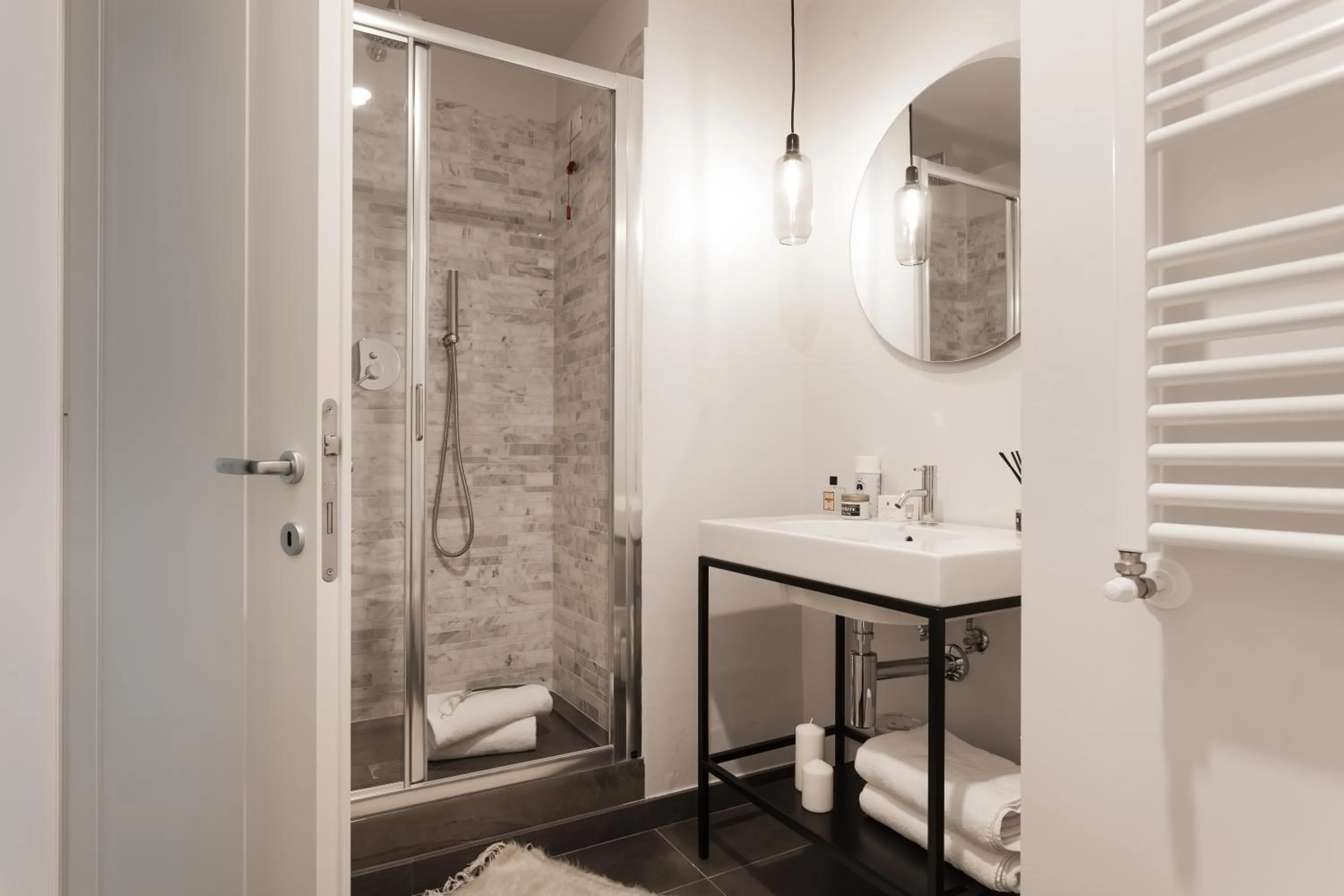 Bathroom in B&B Lorena Suites