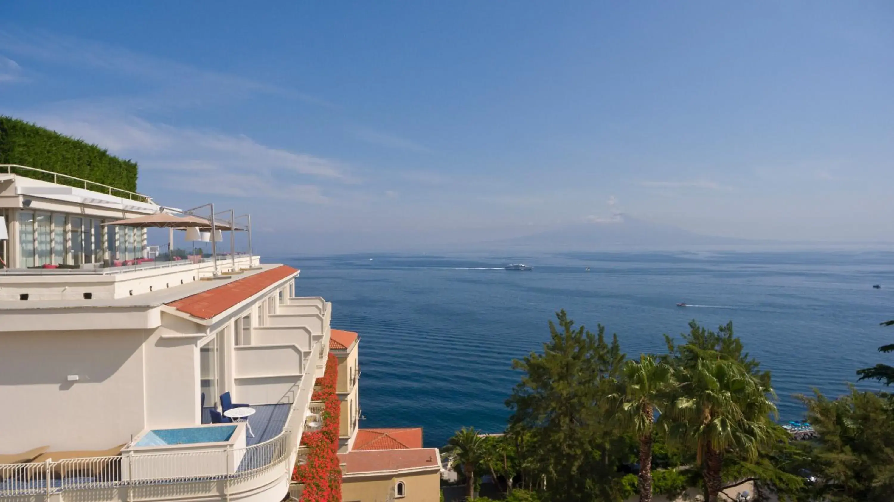 Property building in Hotel Continental Property building in Hotel Continental