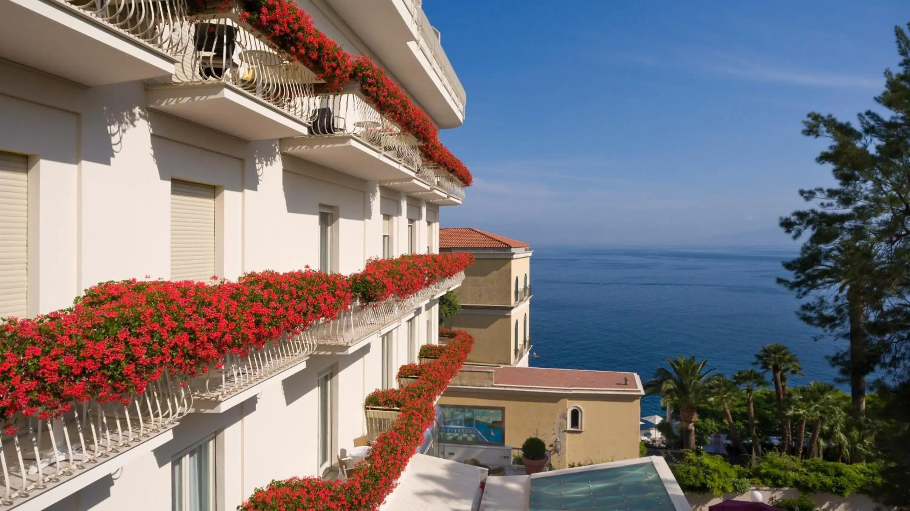 Property building in Hotel Continental Property building in Hotel Continental