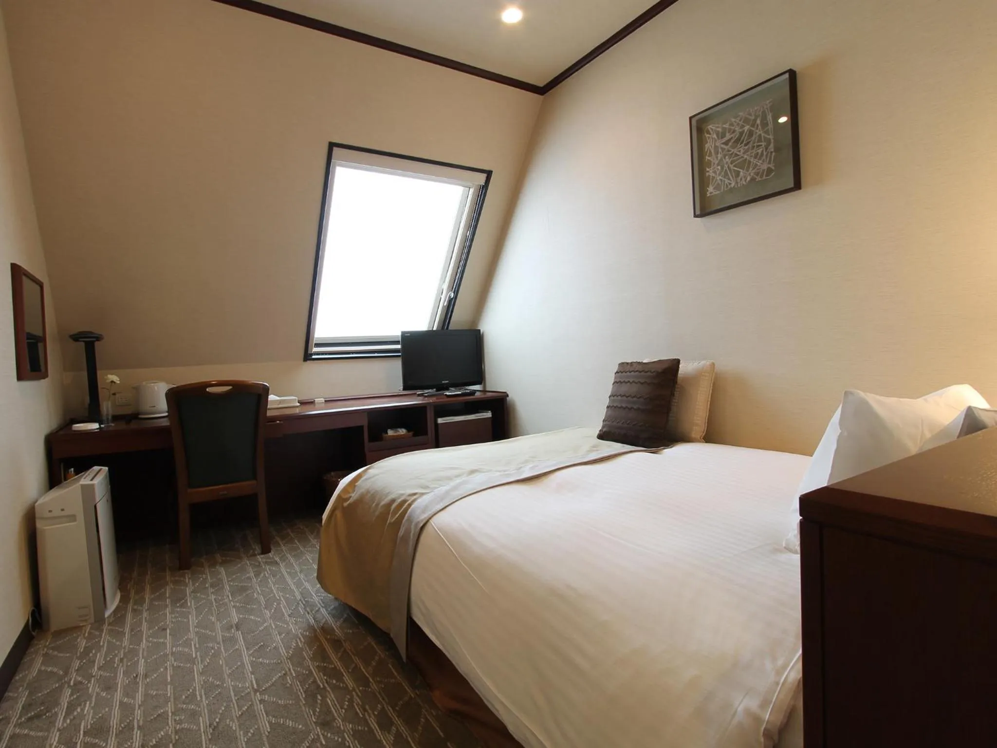 Photo of the whole room, Bed in Shibuya Creston Hotel
