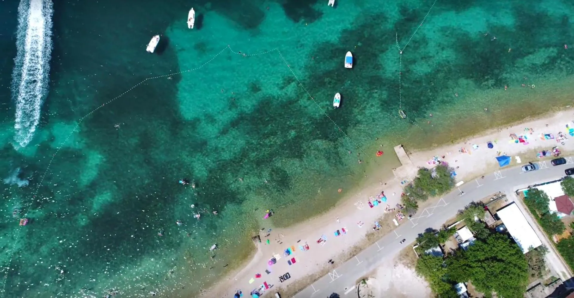 Beach in Lagom-VODICE