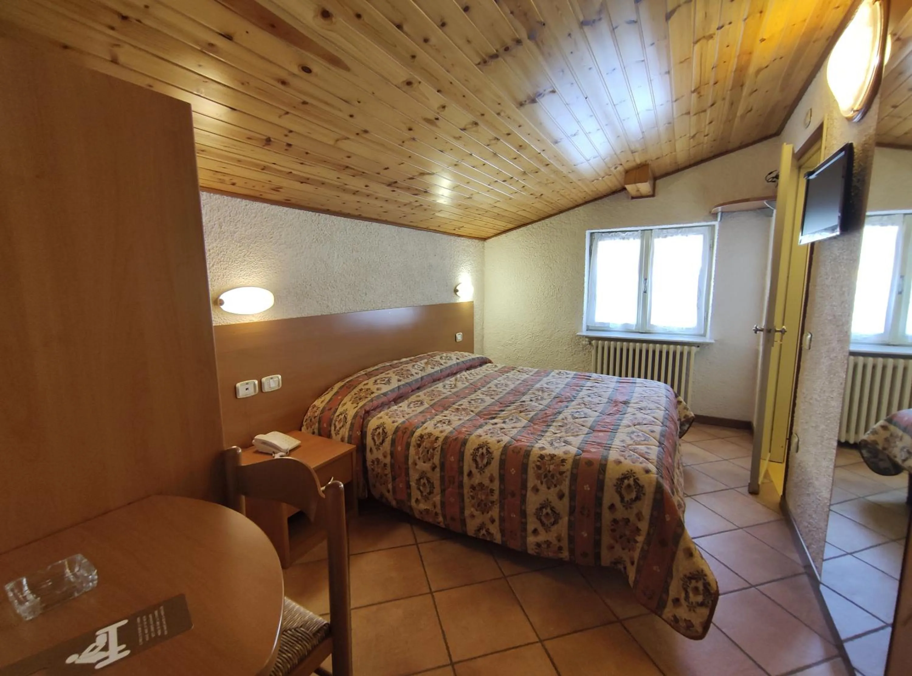 Bedroom, Bed in Hotel Milano