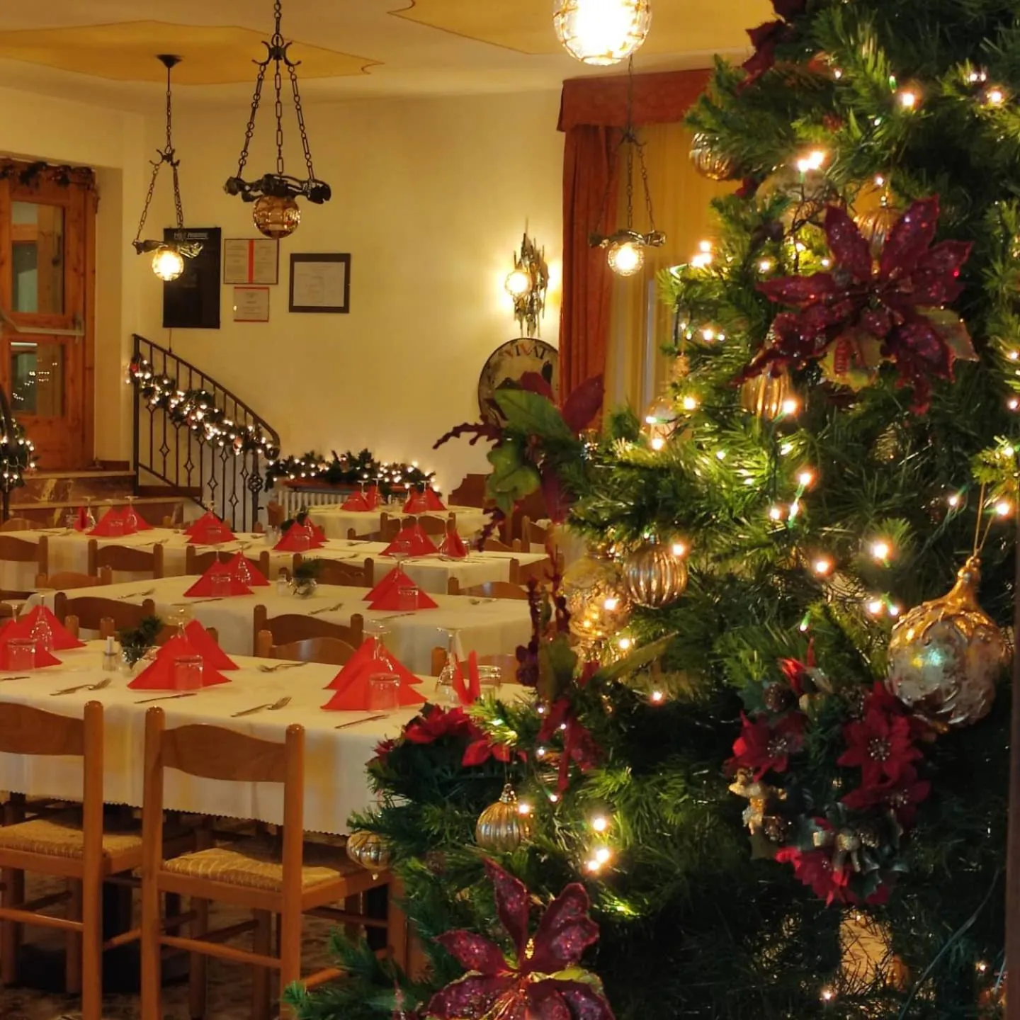Restaurant/places to eat in Hotel Milano