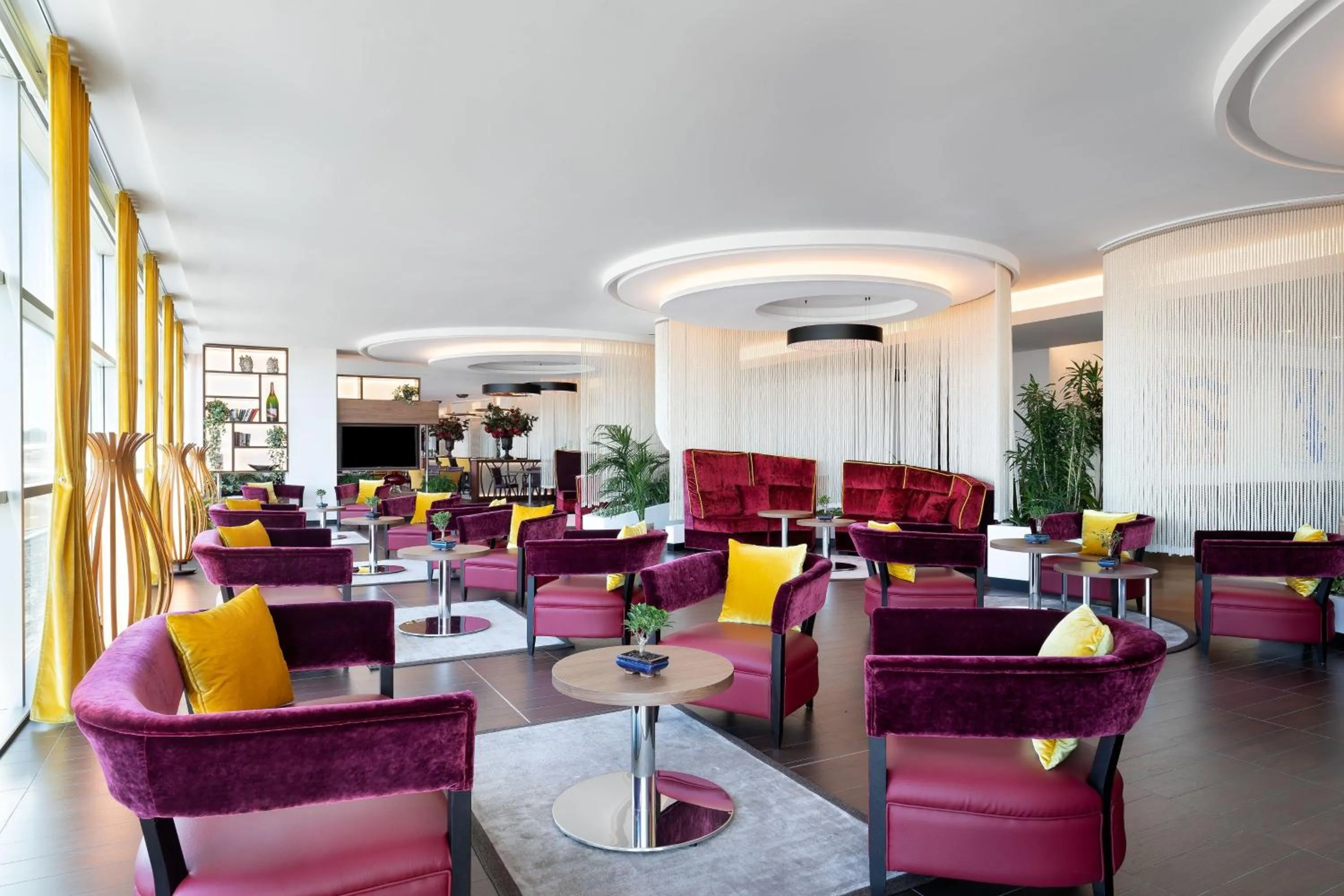 Lounge or bar in Sheraton Milan Malpensa Airport Hotel & Conference Centre