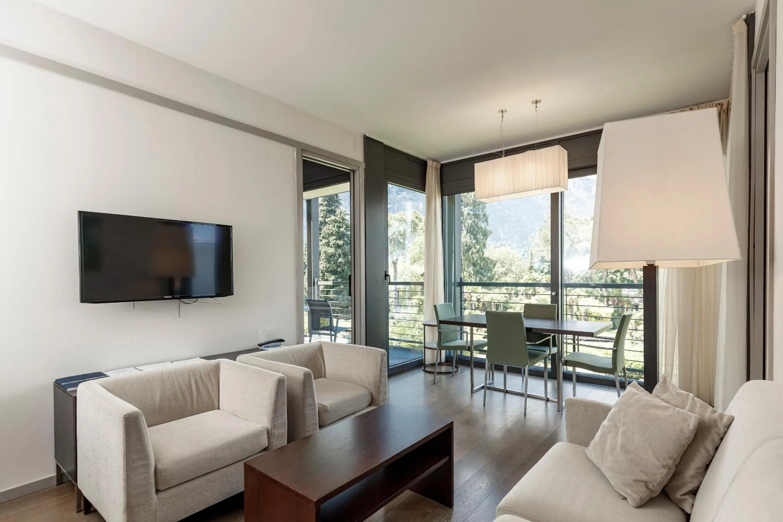 TV and multimedia in Du Lac Et Du Parc Grand Resort