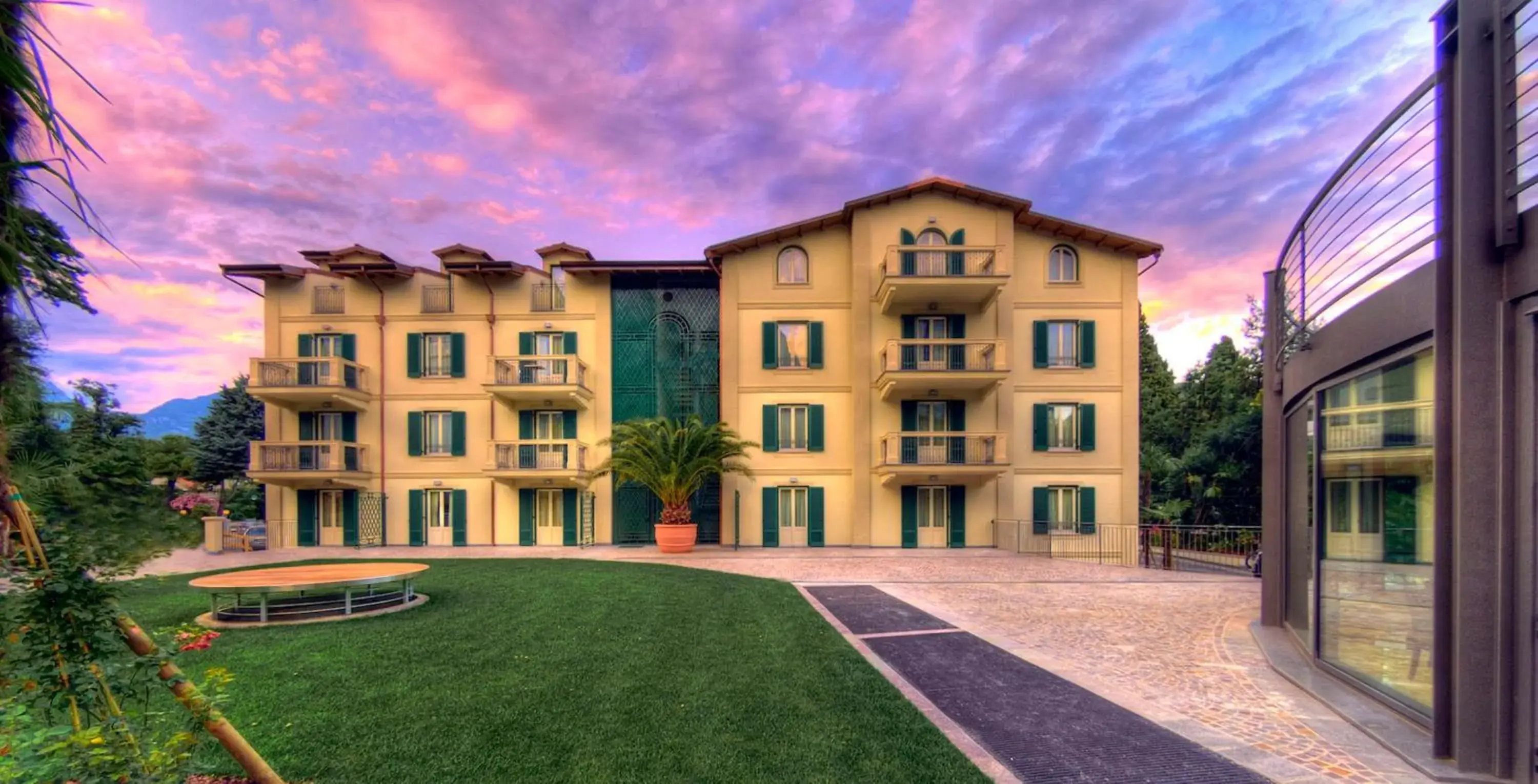 Property building in Du Lac Et Du Parc Grand Resort Property building in Du Lac Et Du Parc Grand Resort