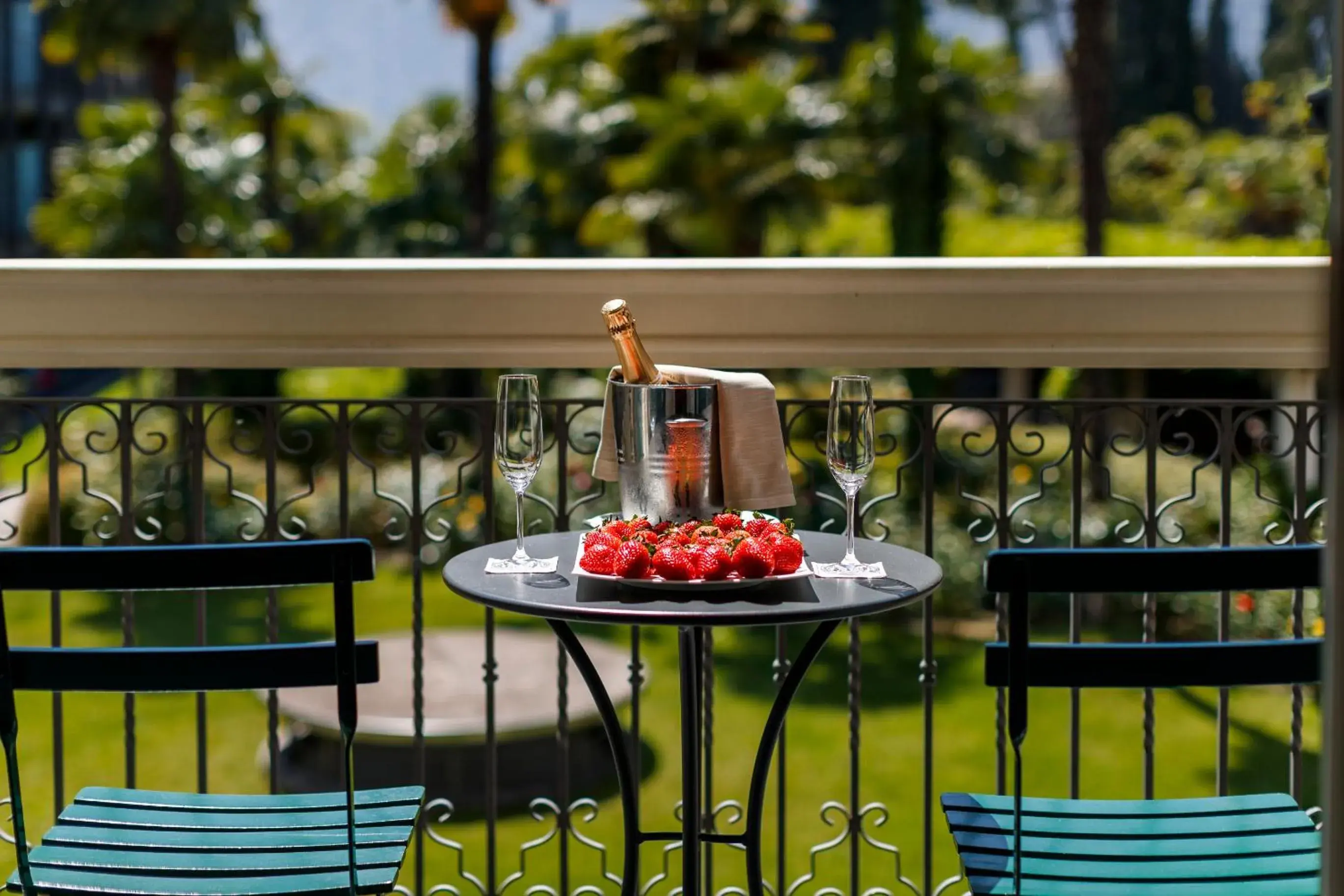 Food and drinks in Du Lac Et Du Parc Grand Resort Food and drinks in Du Lac Et Du Parc Grand Resort