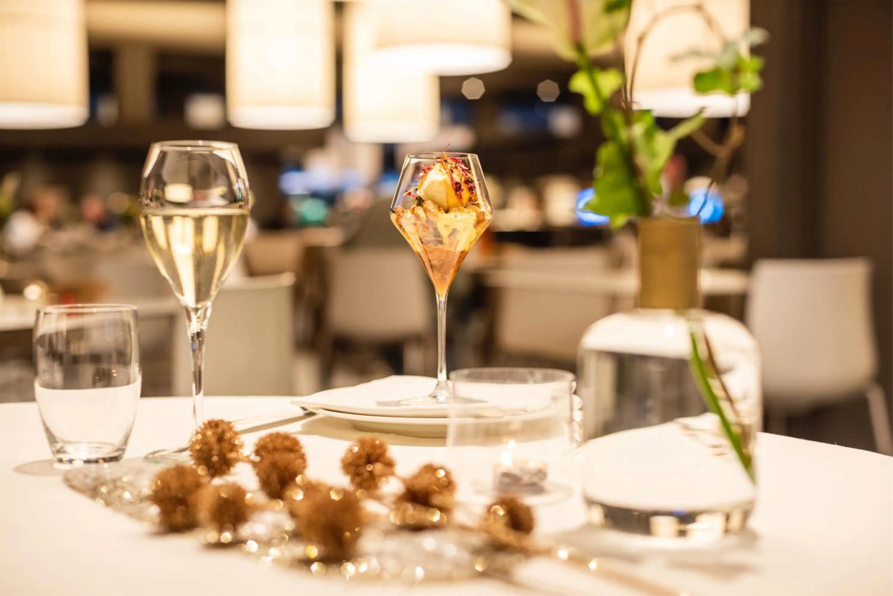 Restaurant/places to eat in Du Lac Et Du Parc Grand Resort