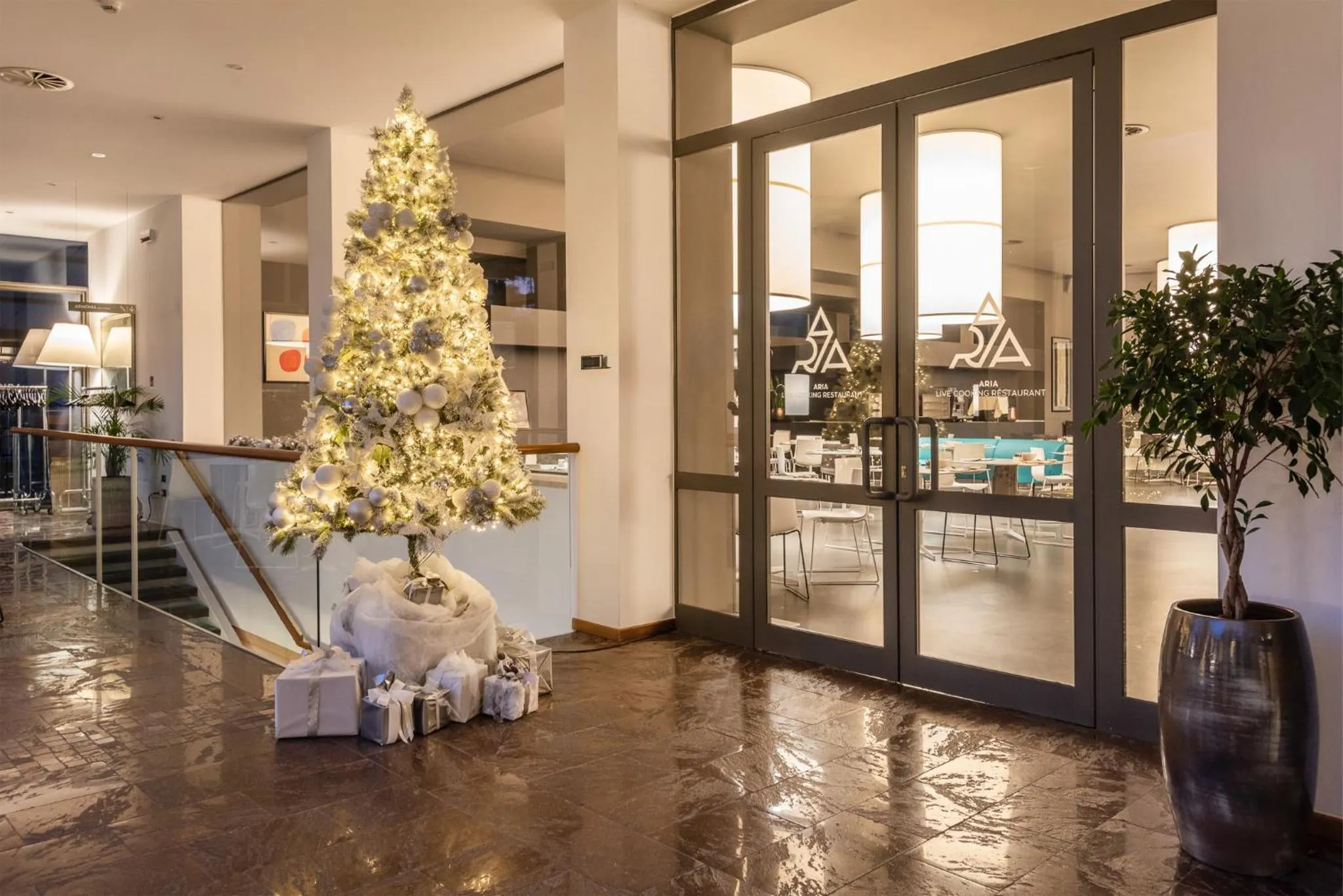 Du Lac Et Du Parc Grand Resort