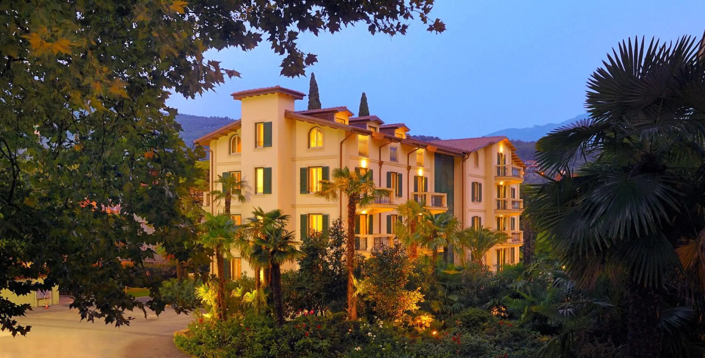 Facade/entrance in Du Lac Et Du Parc Grand Resort Facade/entrance in Du Lac Et Du Parc Grand Resort