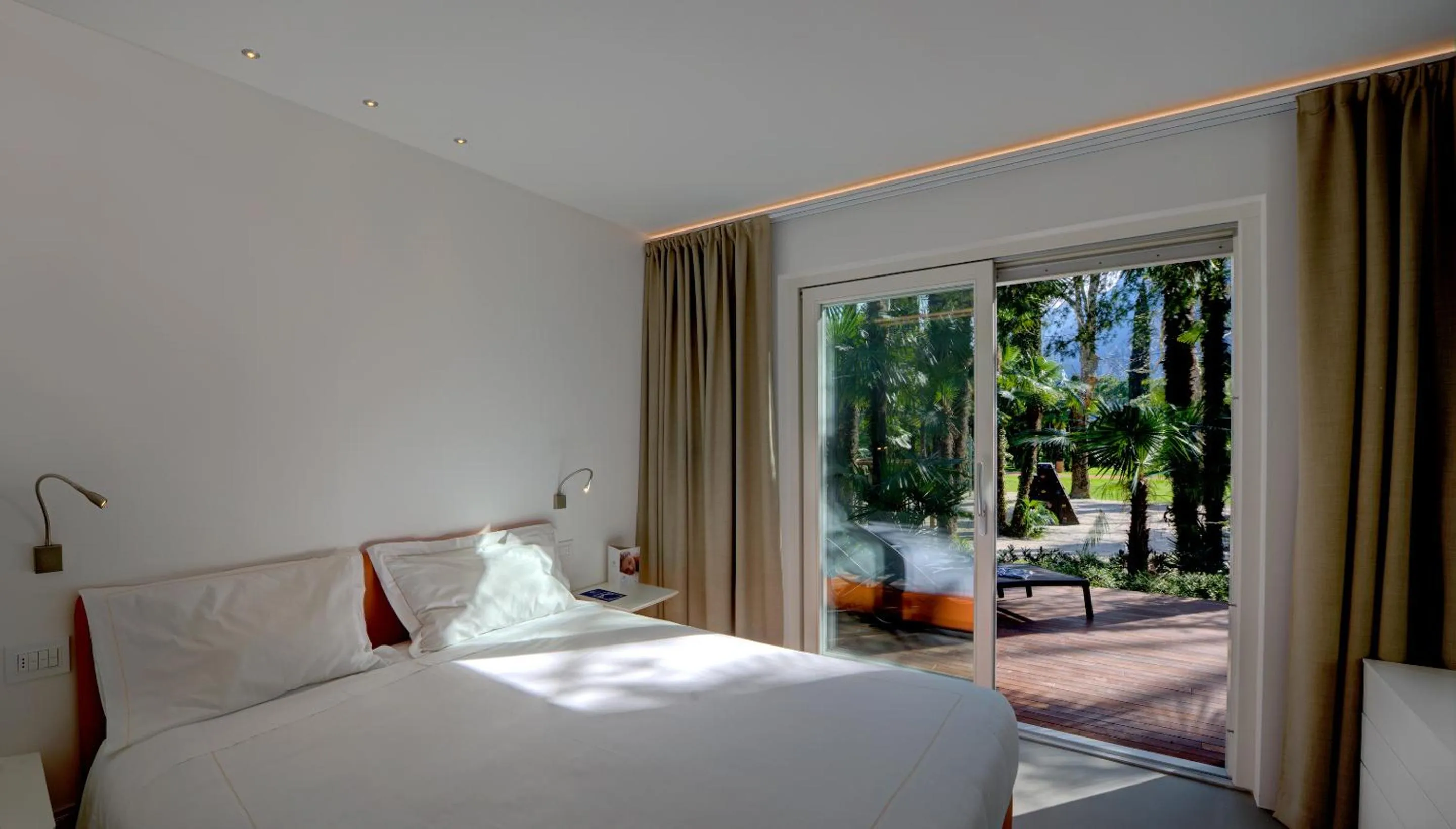 Bedroom, Bed in Du Lac Et Du Parc Grand Resort