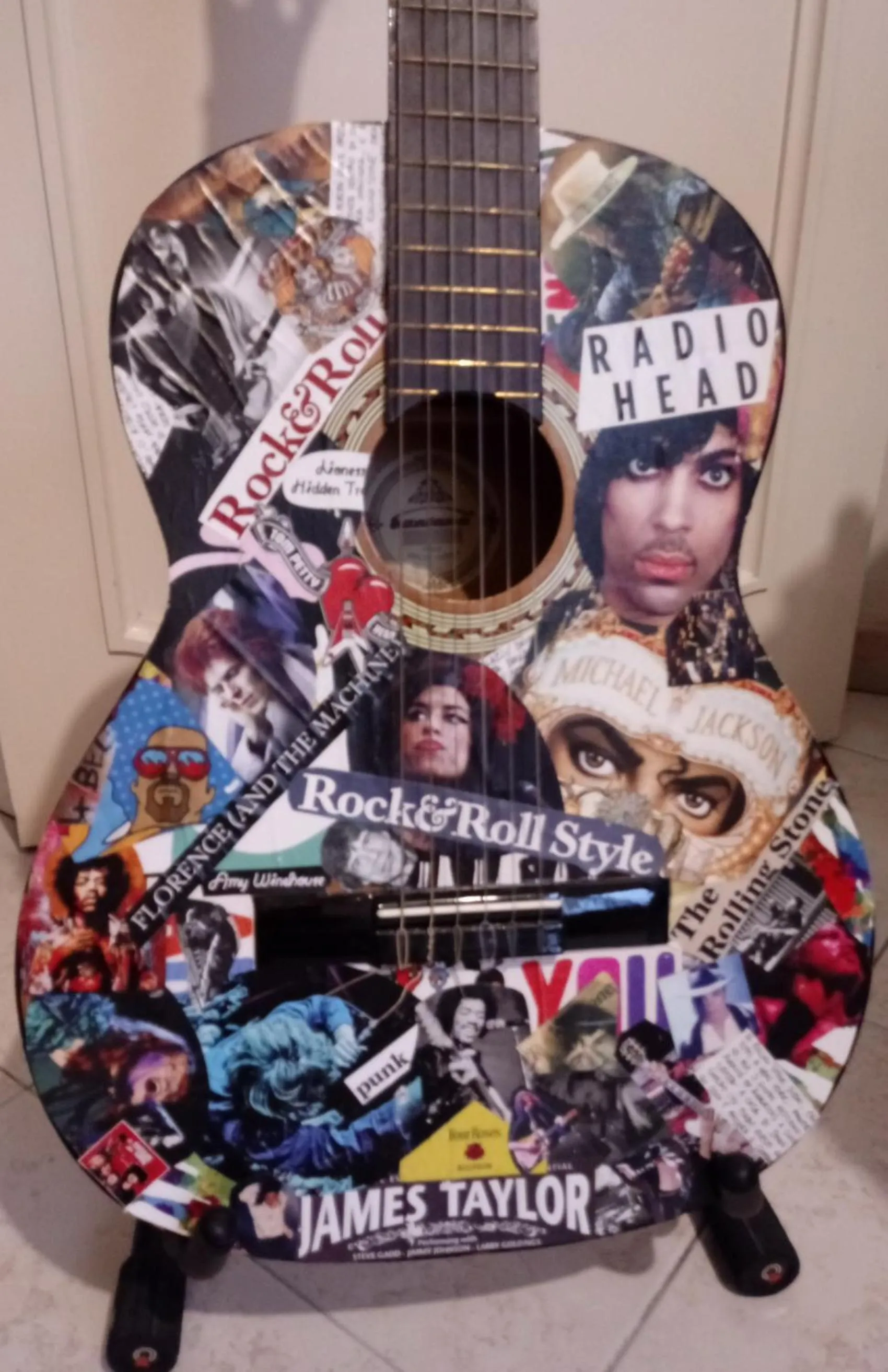 Decorative detail in I Love Art