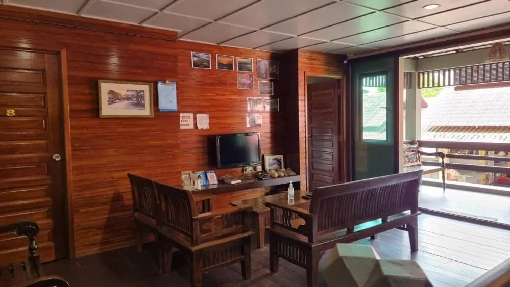 Superior Queen Room in Country View Inn