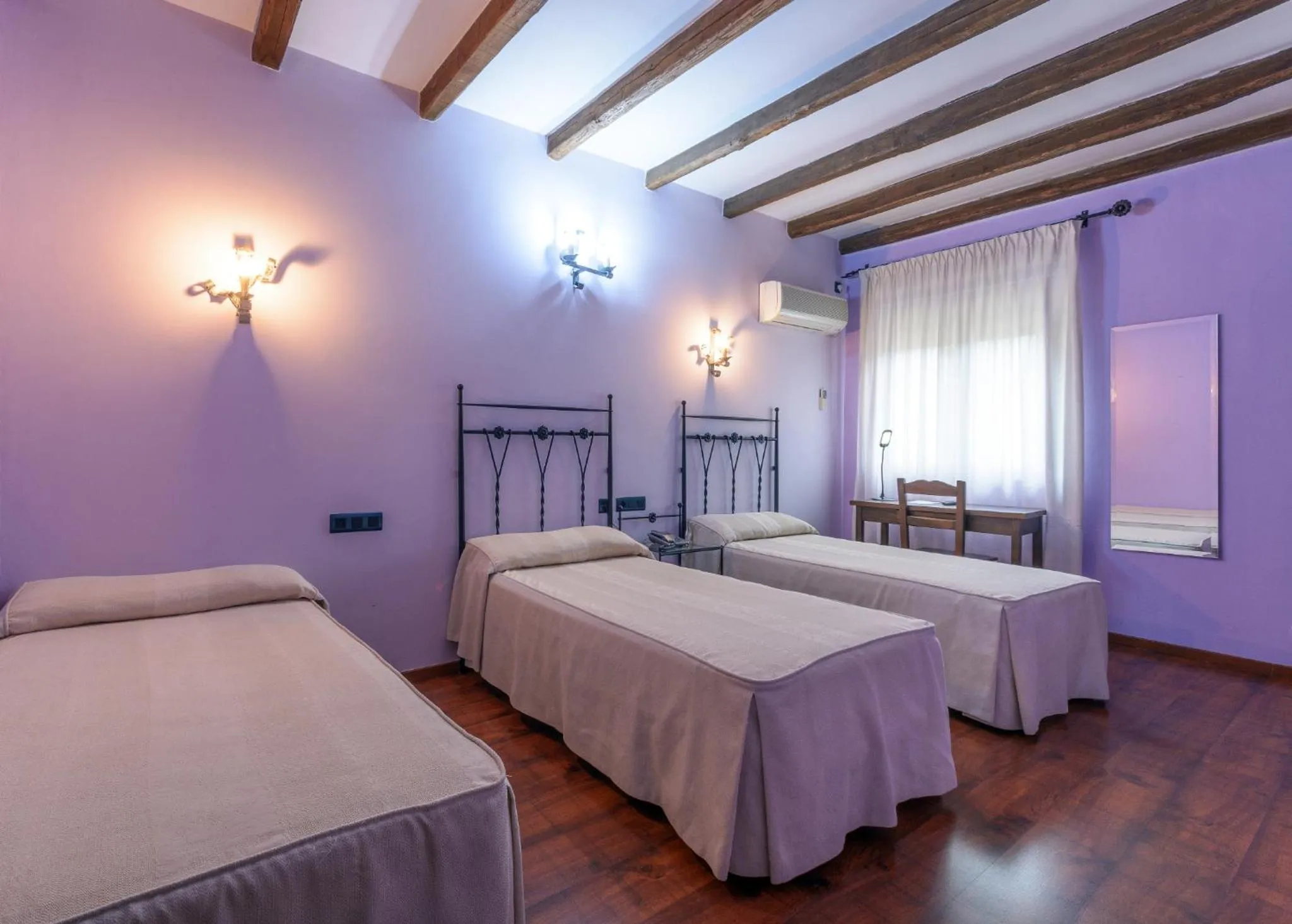 Photo of the whole room, Bed in Hotel Rural Los Angeles en Las Hurdes