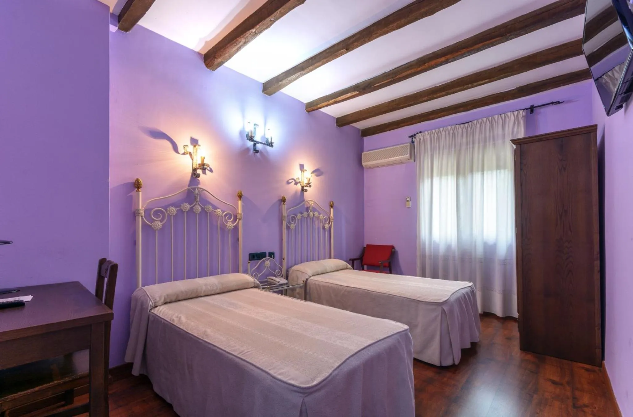 Photo of the whole room, Bed in Hotel Rural Los Angeles en Las Hurdes