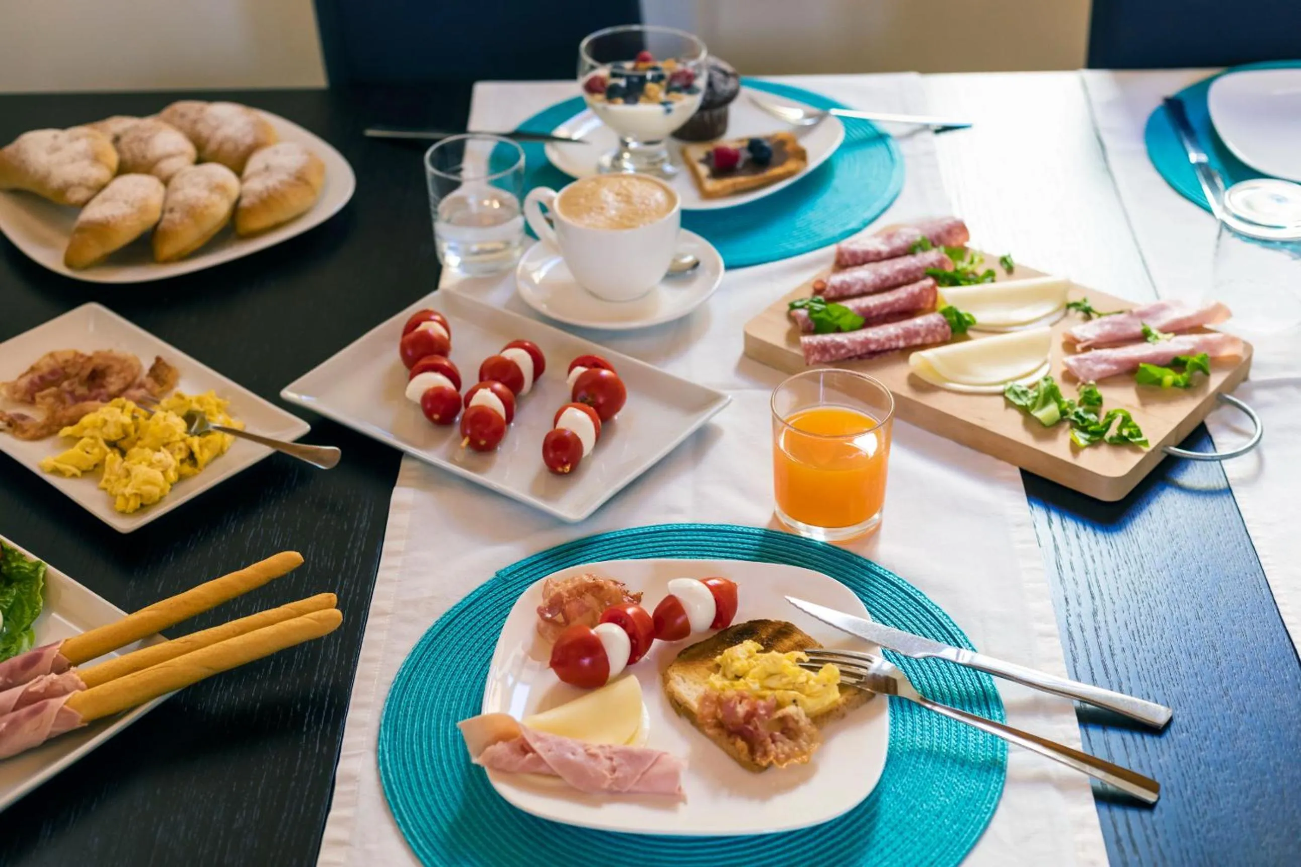 Breakfast in Suites Pastis Tropea - Boutique B&B by Kalavrìa Holidays