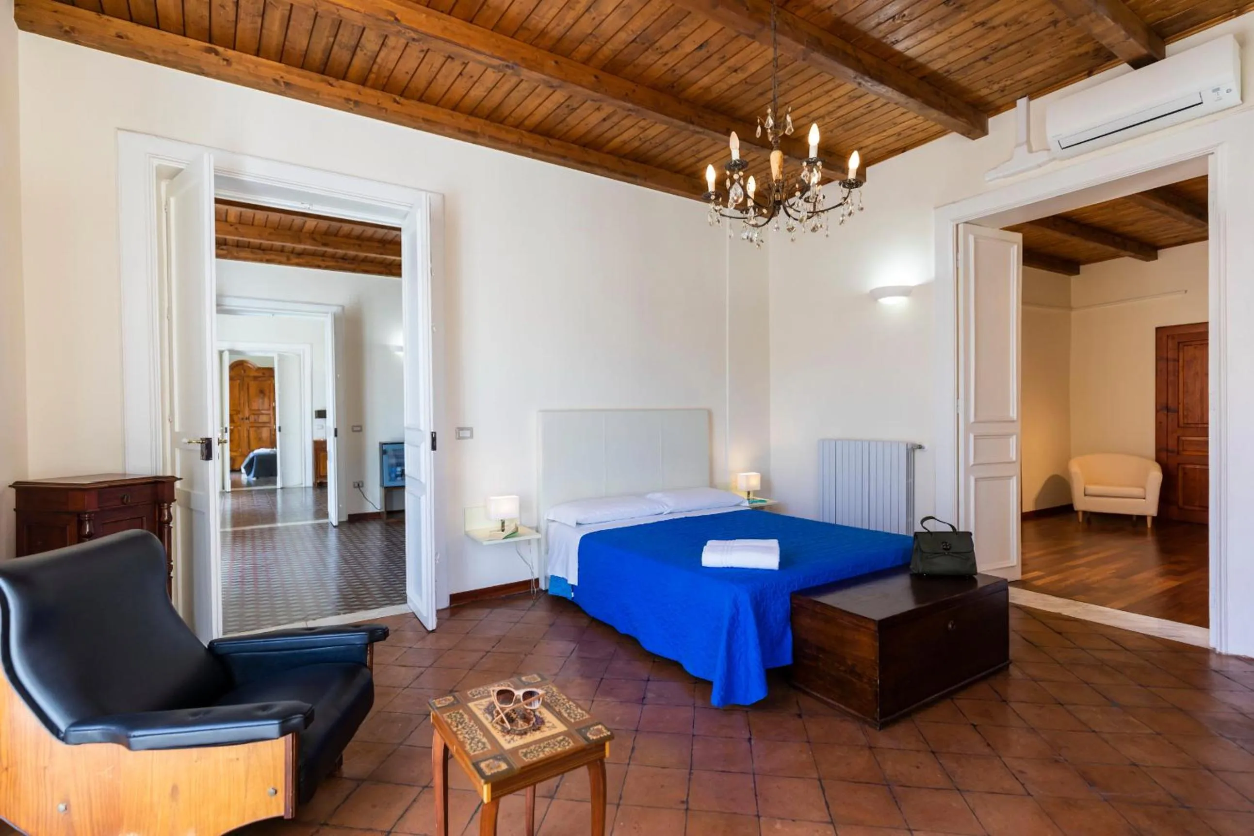 Photo of the whole room in Suites Pastis Tropea - Boutique B&B by Kalavrìa Holidays