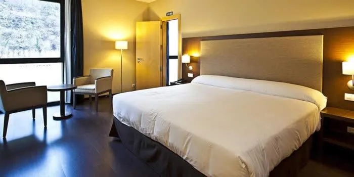 Photo of the whole room, Bed in Balneario Elgorriaga