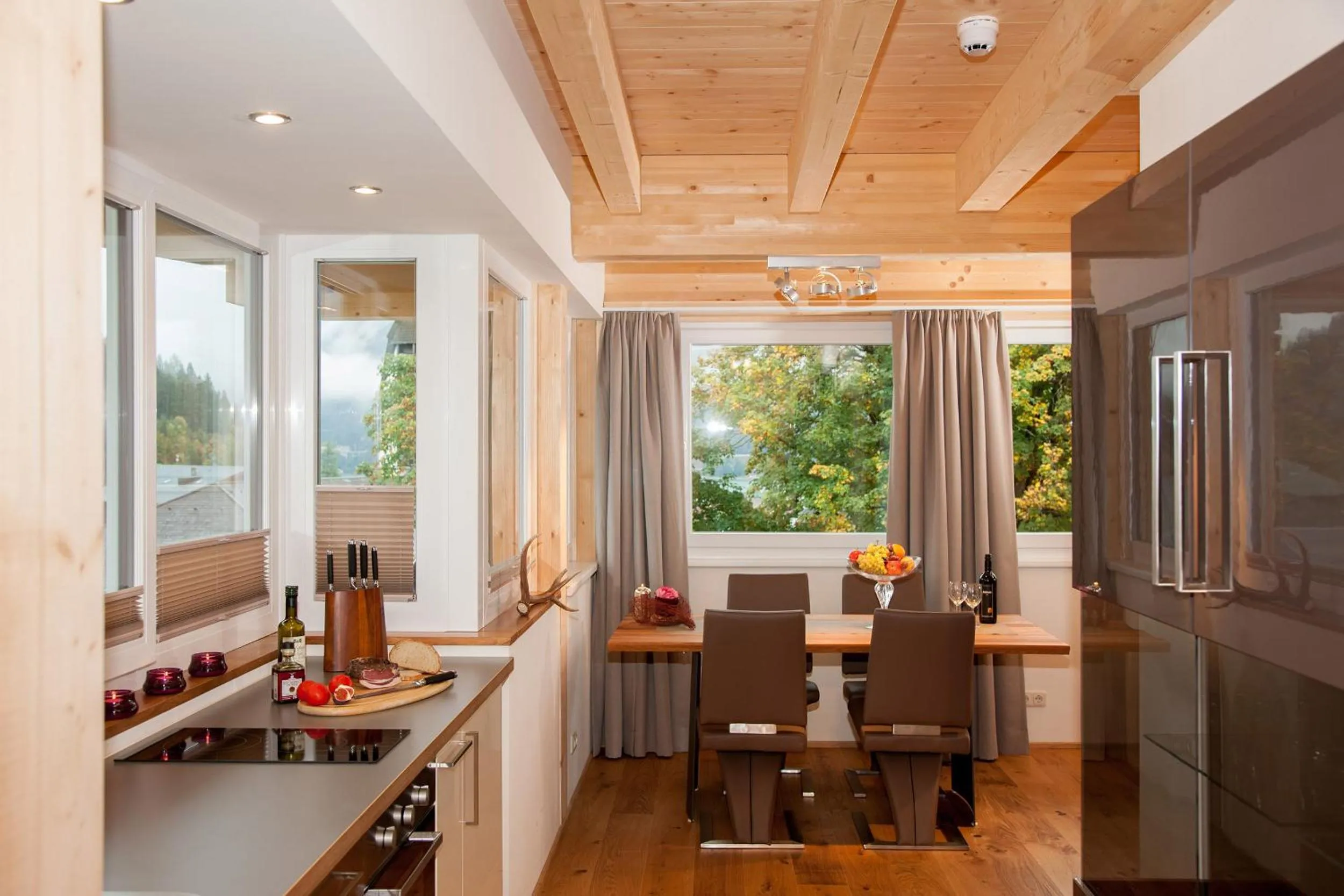 Kitchen or kitchenette in Hotel Garni Berghof