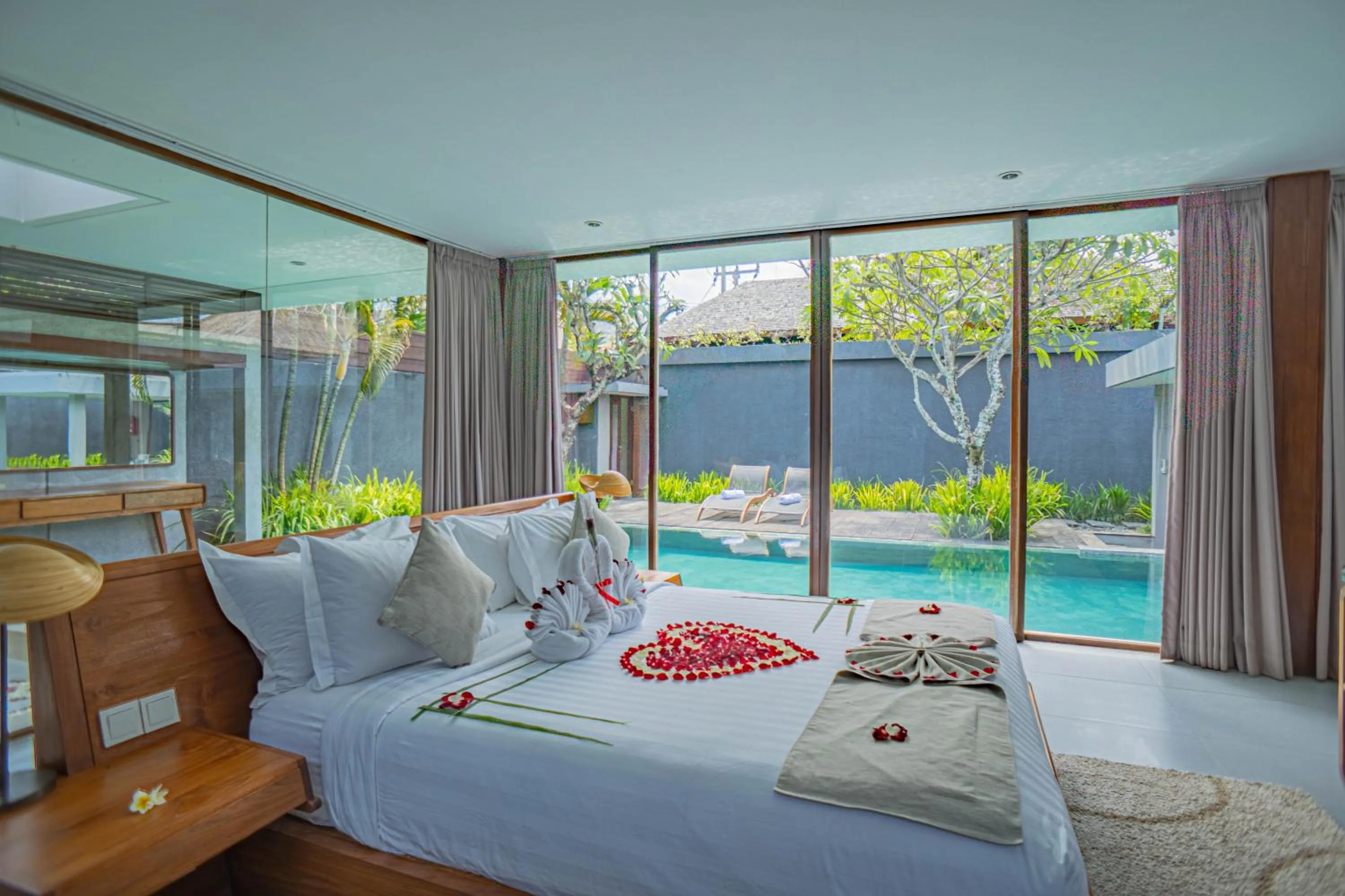 Property building, Bed in Ziva a Boutique Villa