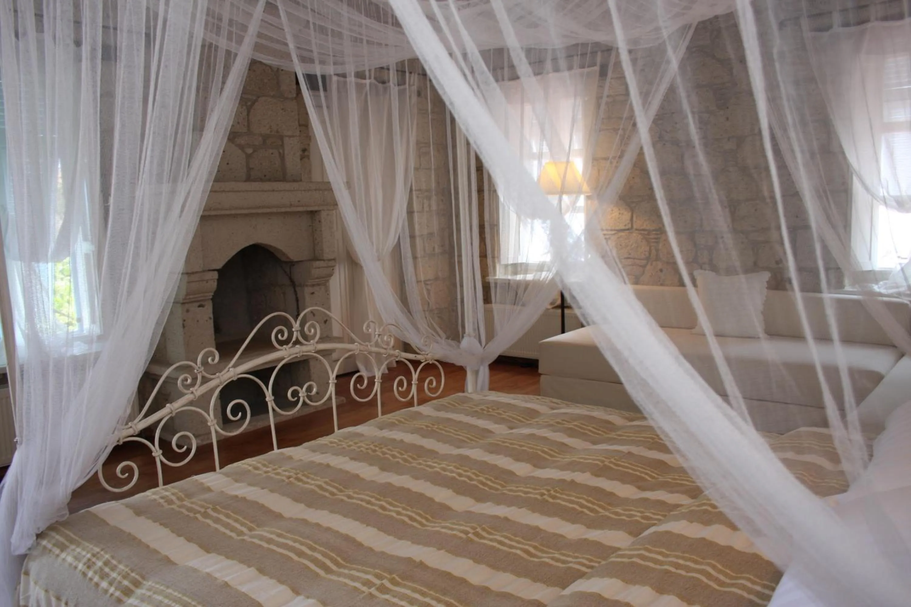 Bedroom, Bed in Incirliev - Special Category