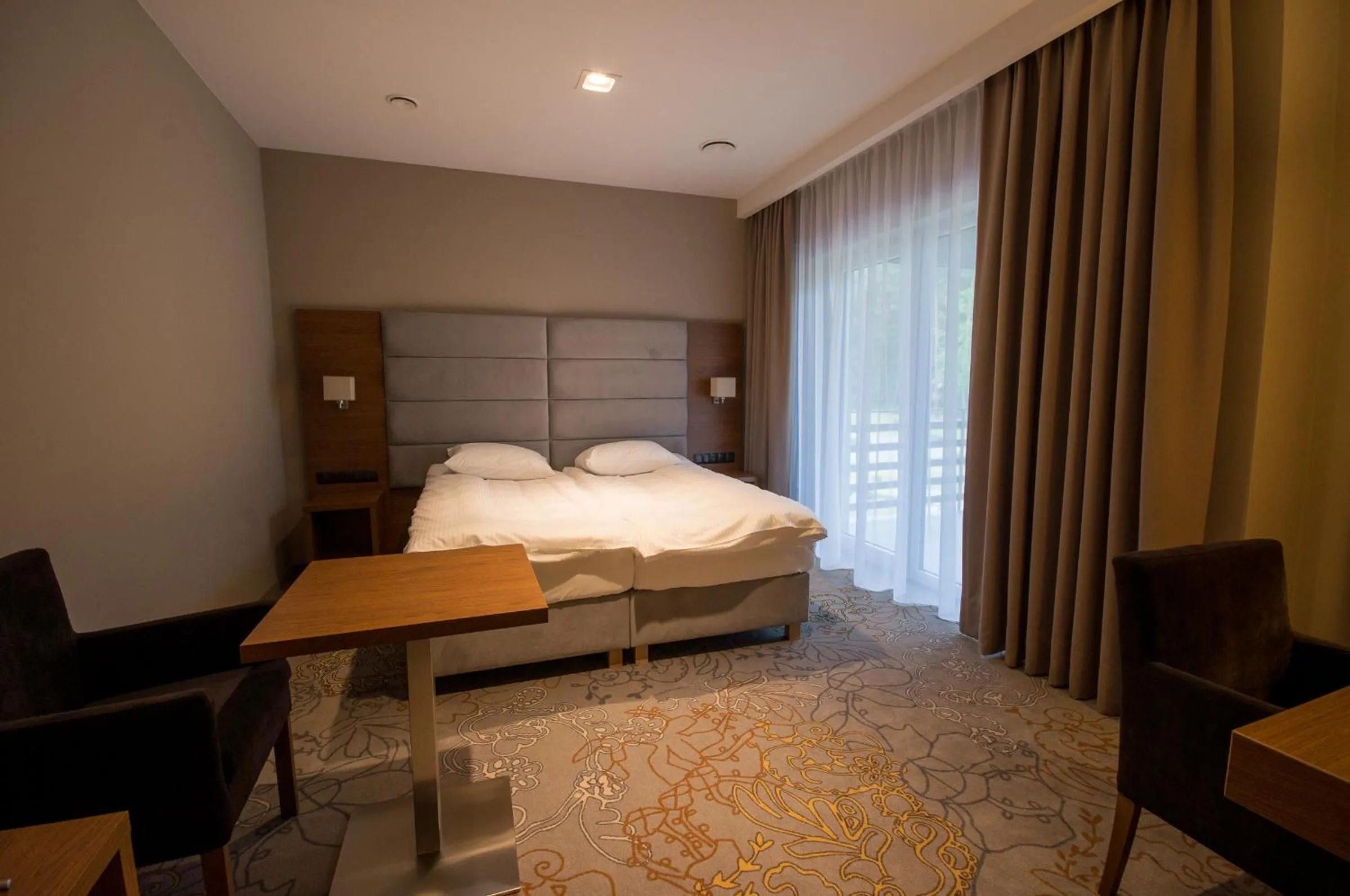 Bed in Rezydencja Sosnowa Luxury Hotel