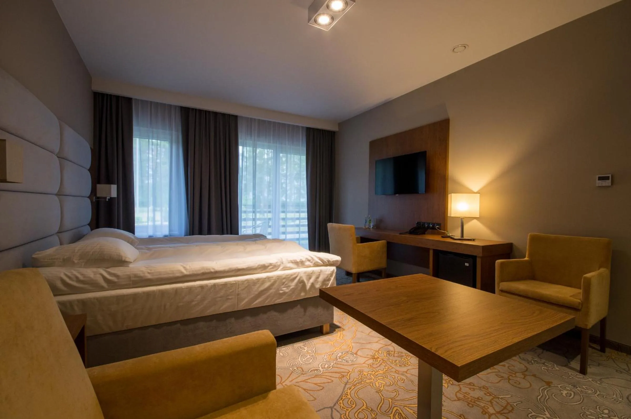 Bed in Rezydencja Sosnowa Luxury Hotel