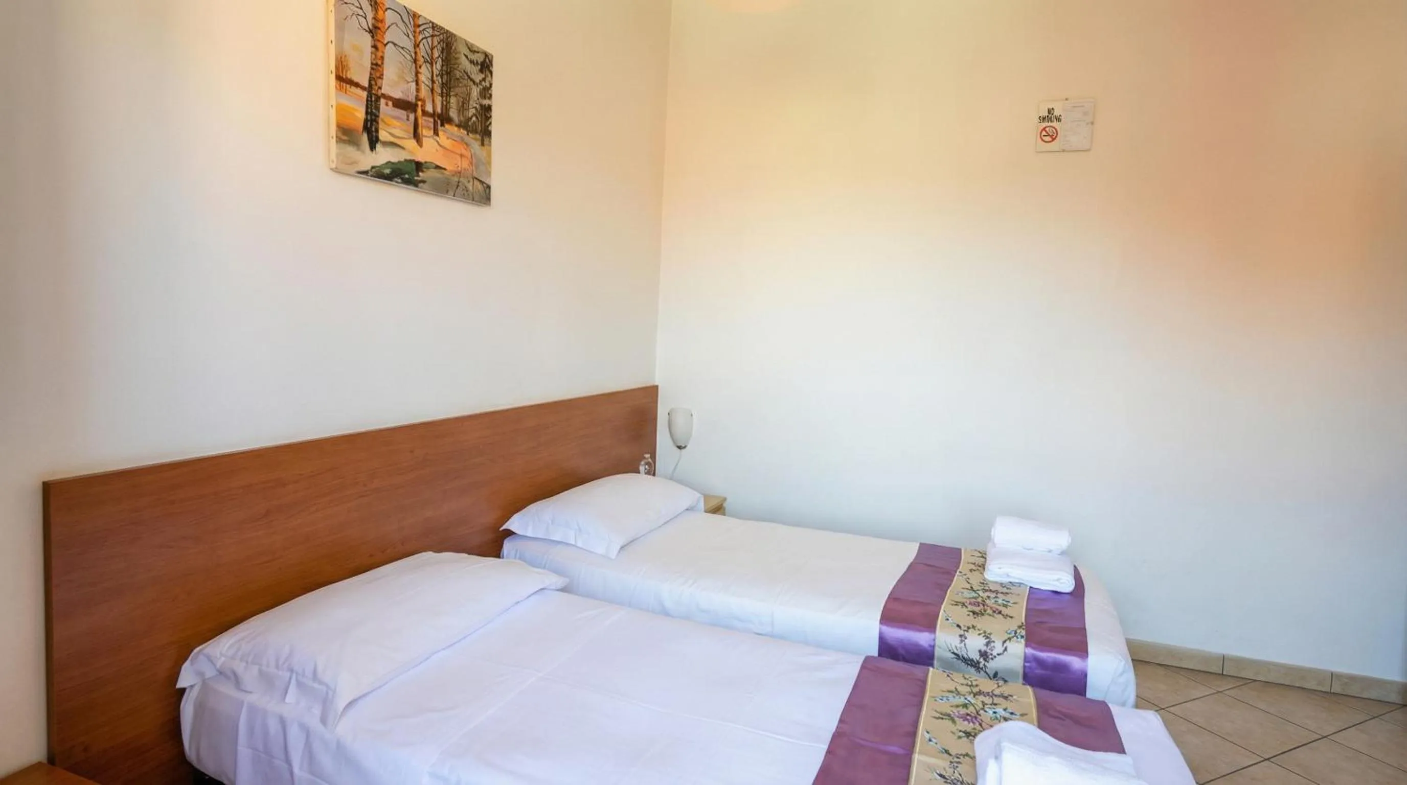 Photo of the whole room, Bed in B&B Isola