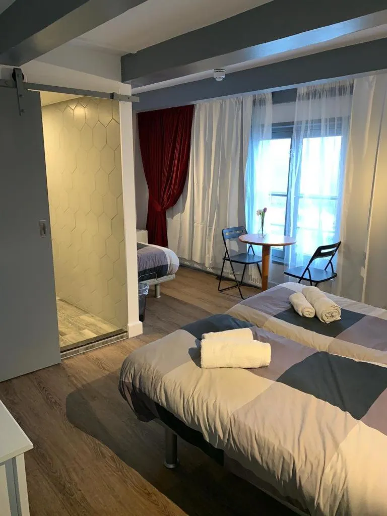 Bed in Hotel Restaurant Old Bridge